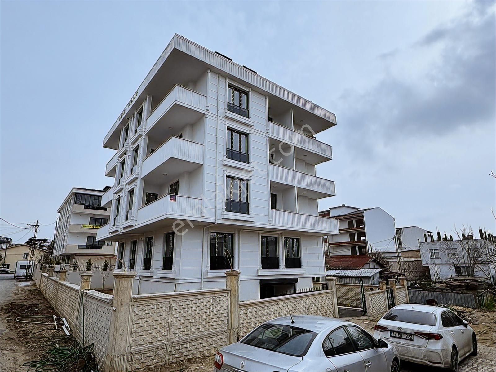 Büyükçekmece Kumburgaz'ın Kalbinde, A Kalite 2+1 Daire - Görsel 18