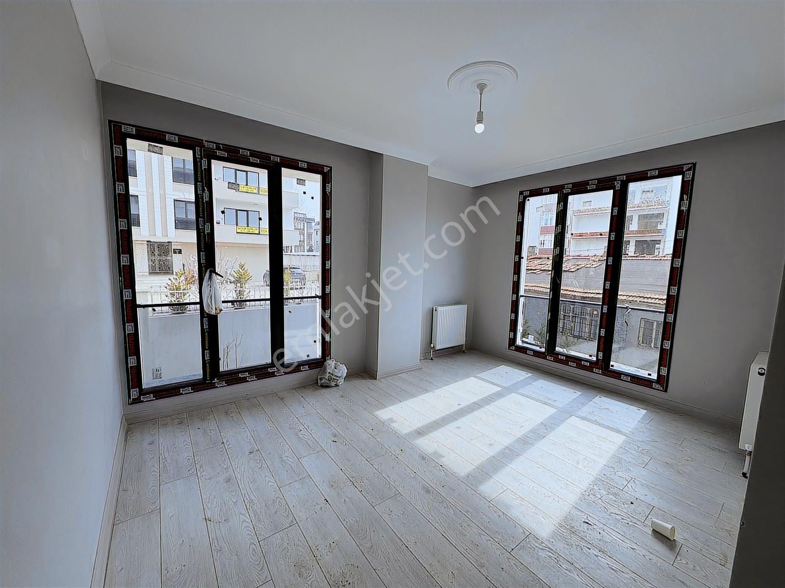 Büyükçekmece Kumburgaz'ın Kalbinde, A Kalite 2+1 Daire - Görsel 2