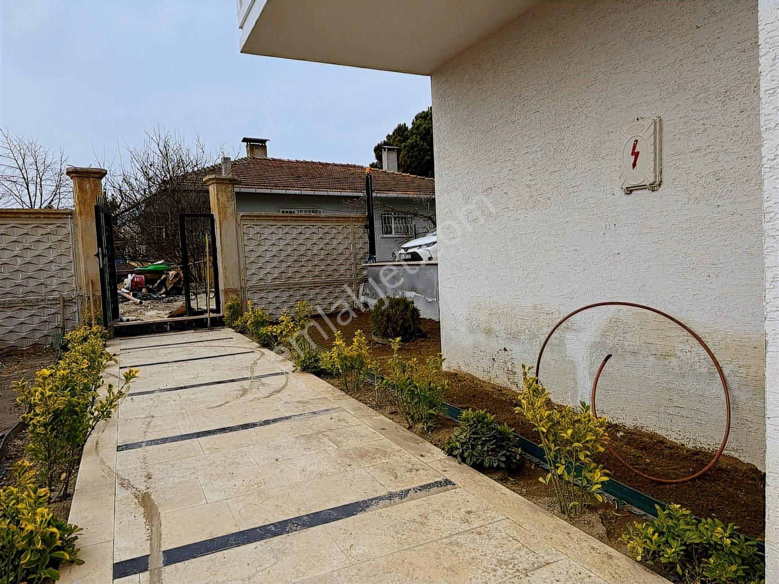 Büyükçekmece Kumburgaz'ın Kalbinde, A Kalite 2+1 Daire - Görsel 9