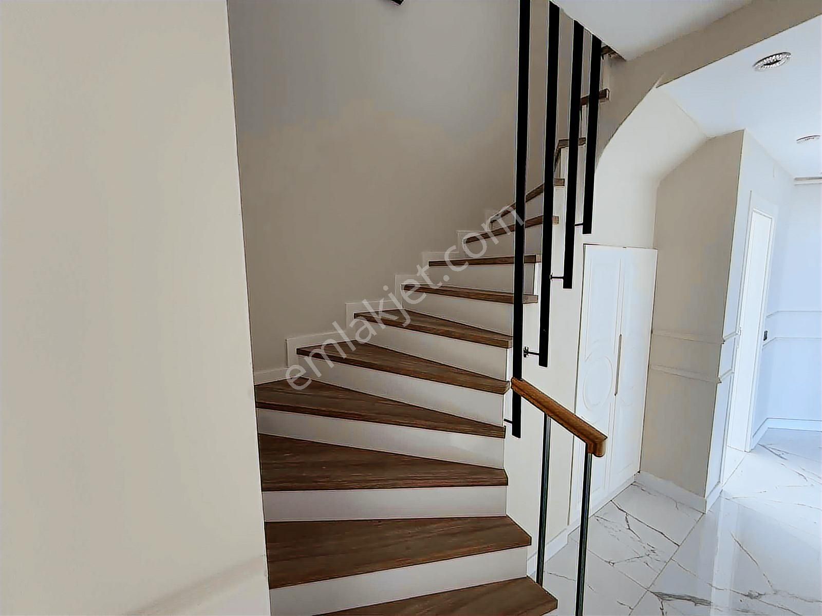 İlker Gündüzler Sitesi Full Yenilenmiş Manzaralı Dubleks - Görsel 22