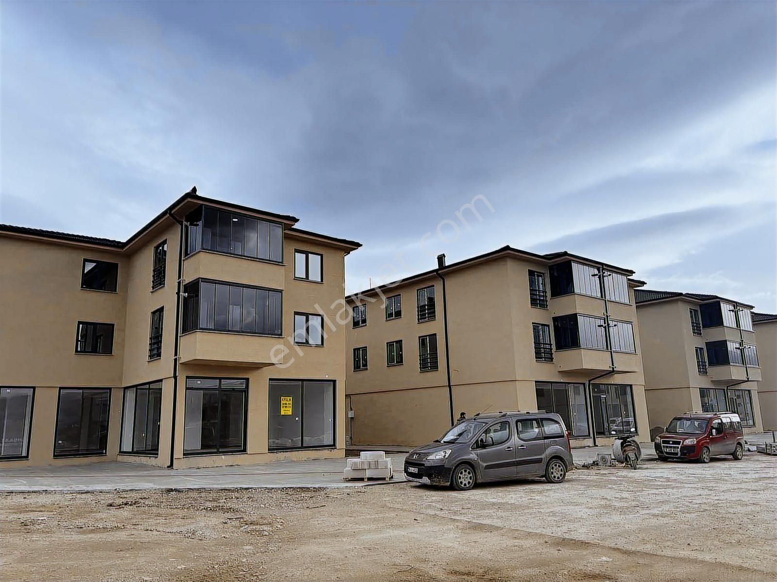 Full Eşyalı | Kombi Ankastre Cam Balkon Dahil | Sıfır 1+1 Daire - Görsel 5