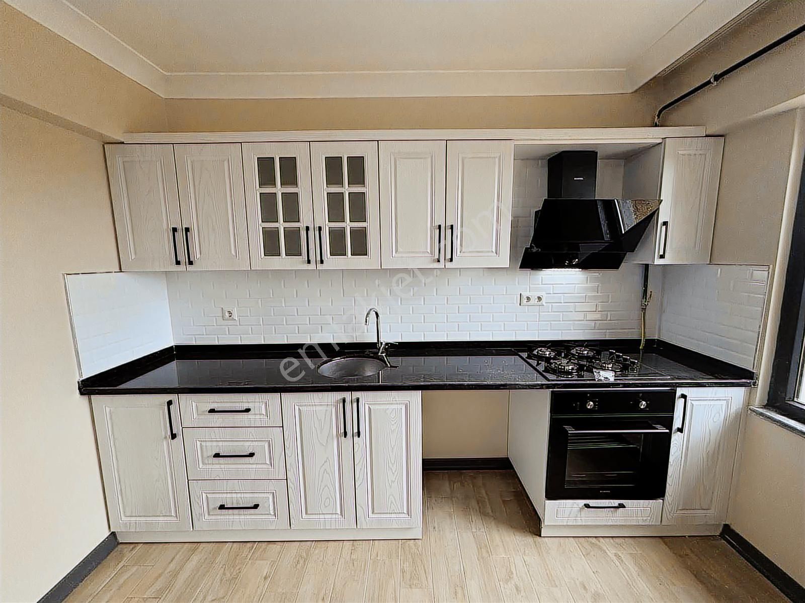 Full Eşyalı | Kombi Ankastre Cam Balkon Dahil | Sıfır 1+1 Daire - Görsel 15