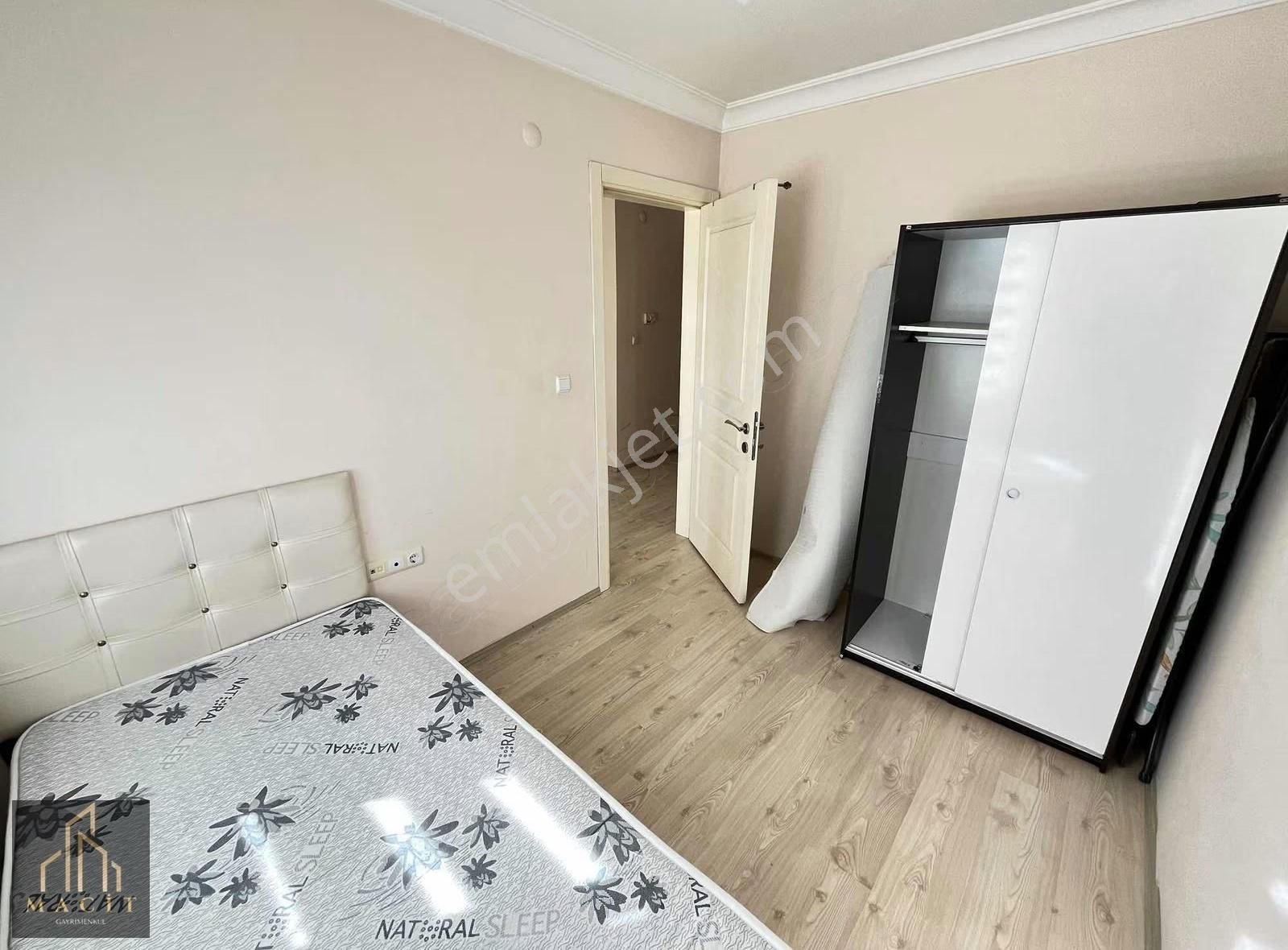Macit'den Görükle'de Cadde Üzeri Kiralık Eşyalı 1+1 Daire - Görsel 4