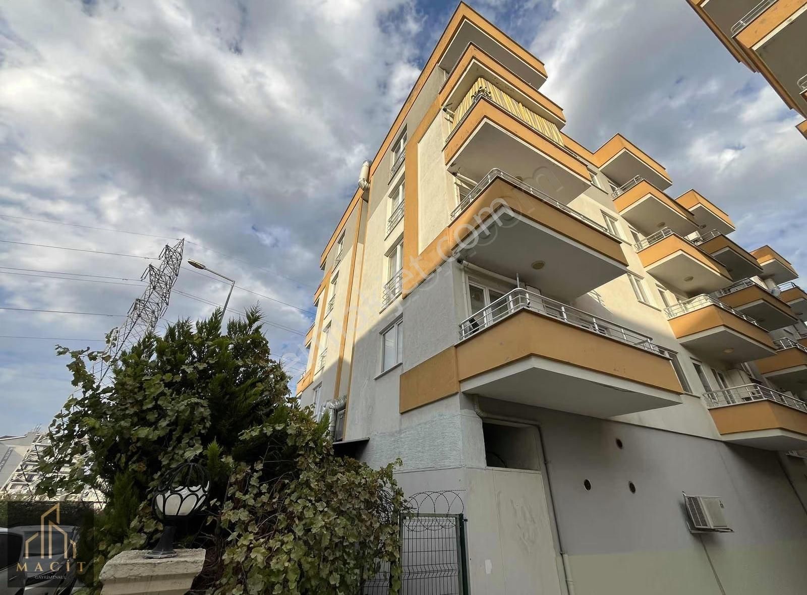 Macit'den Görükle'de Cadde Üzeri Kiralık Eşyalı 1+1 Daire - Görsel 13