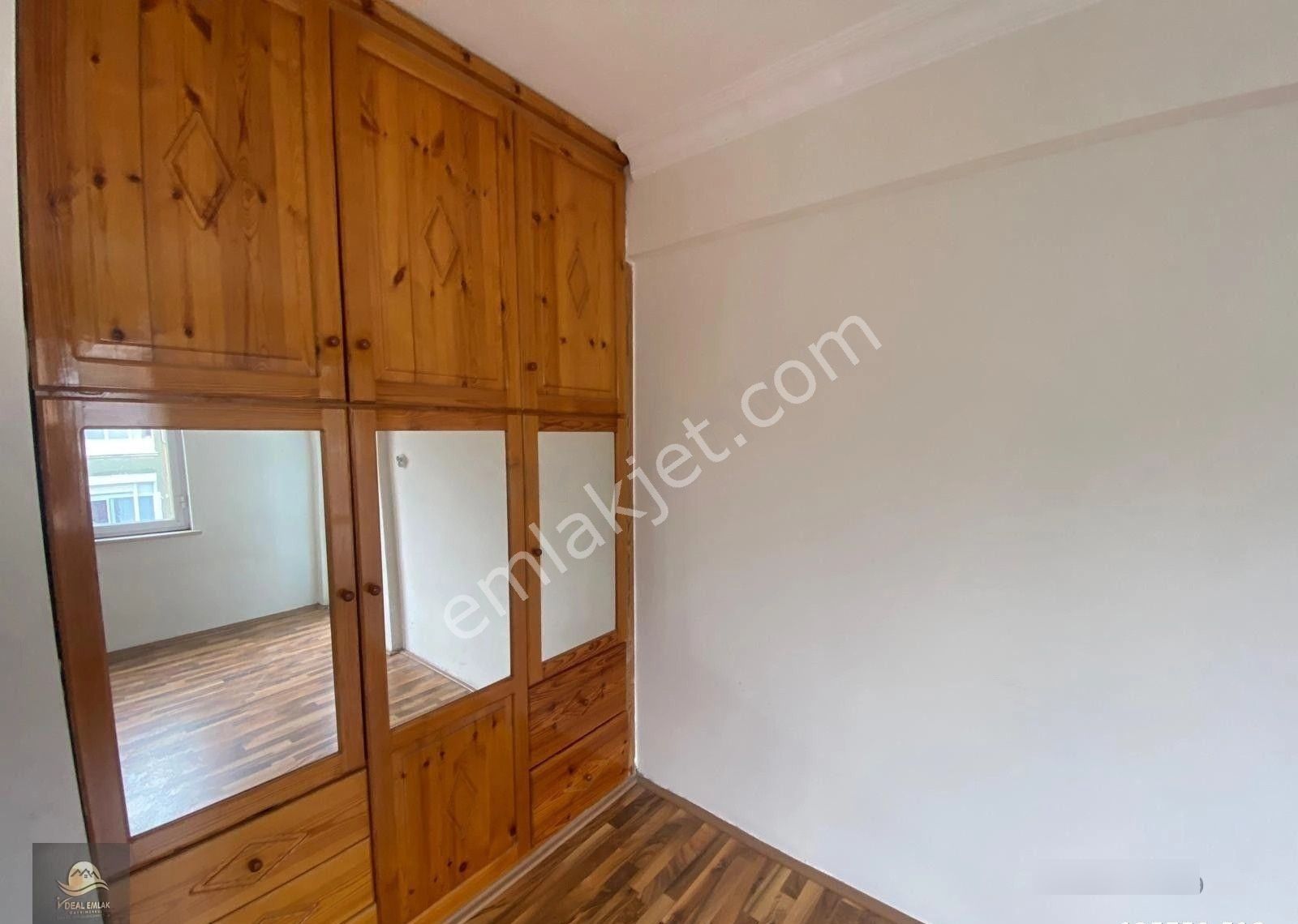 Yeşilyurt Mah Belediye Meydanı Kiralık 3+1 Daire - Görsel 4