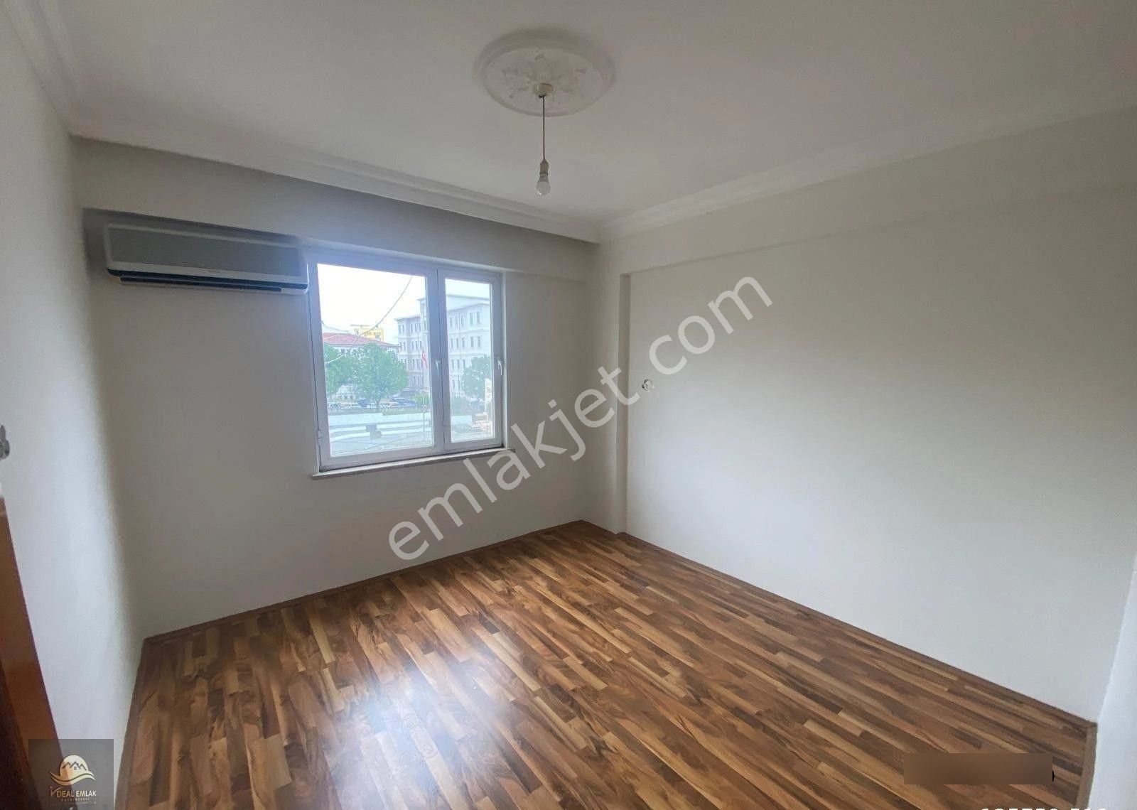 Yeşilyurt Mah Belediye Meydanı Kiralık 3+1 Daire - Görsel 12