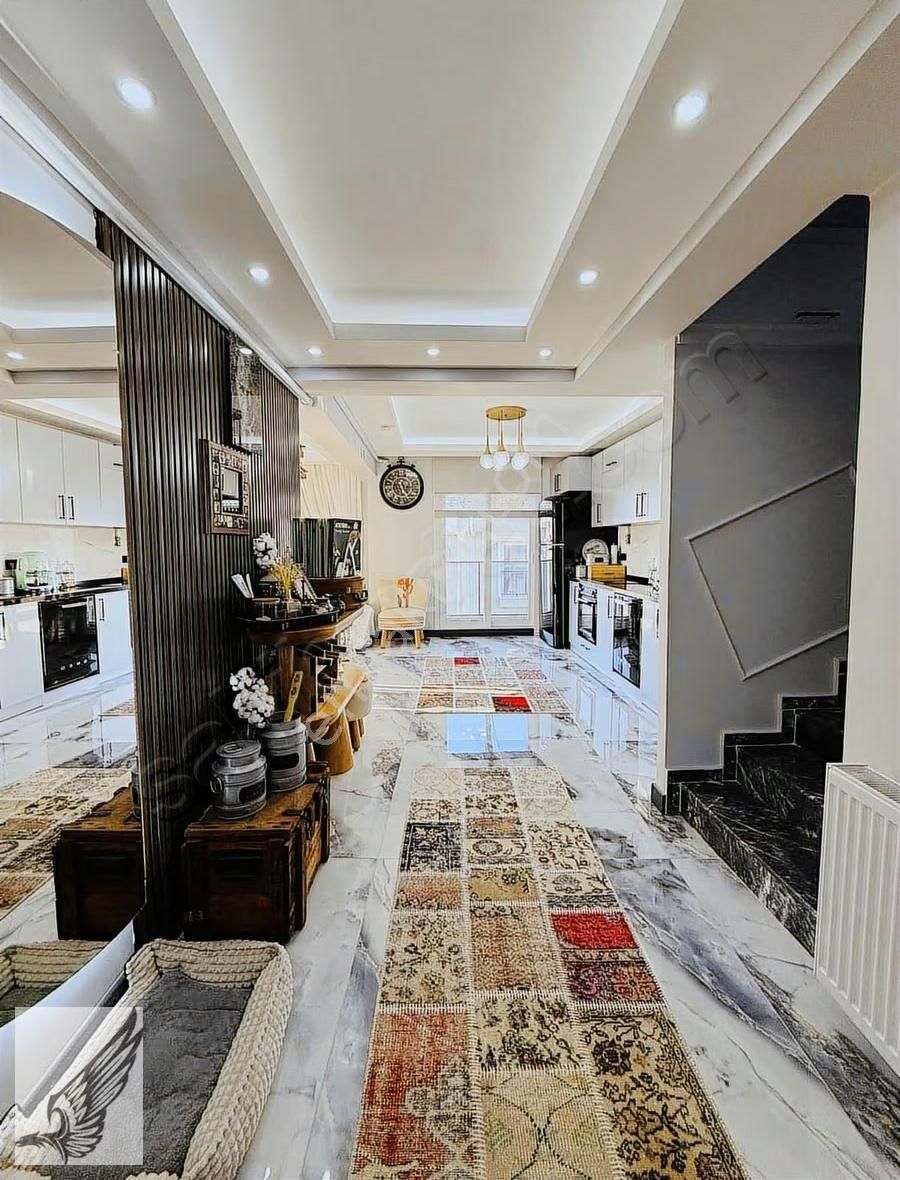 Seferihisar Merkezde Devasa Büyüklükte 140 M2 Dubleks Daire - Görsel 11