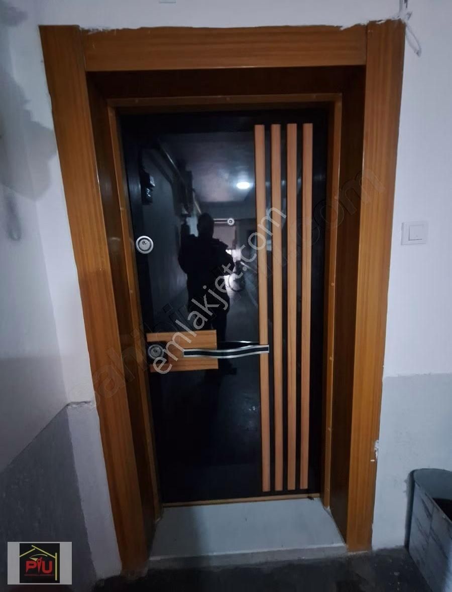 Farabi Caddesinde 3+1 Kiralık Daire - Görsel 17