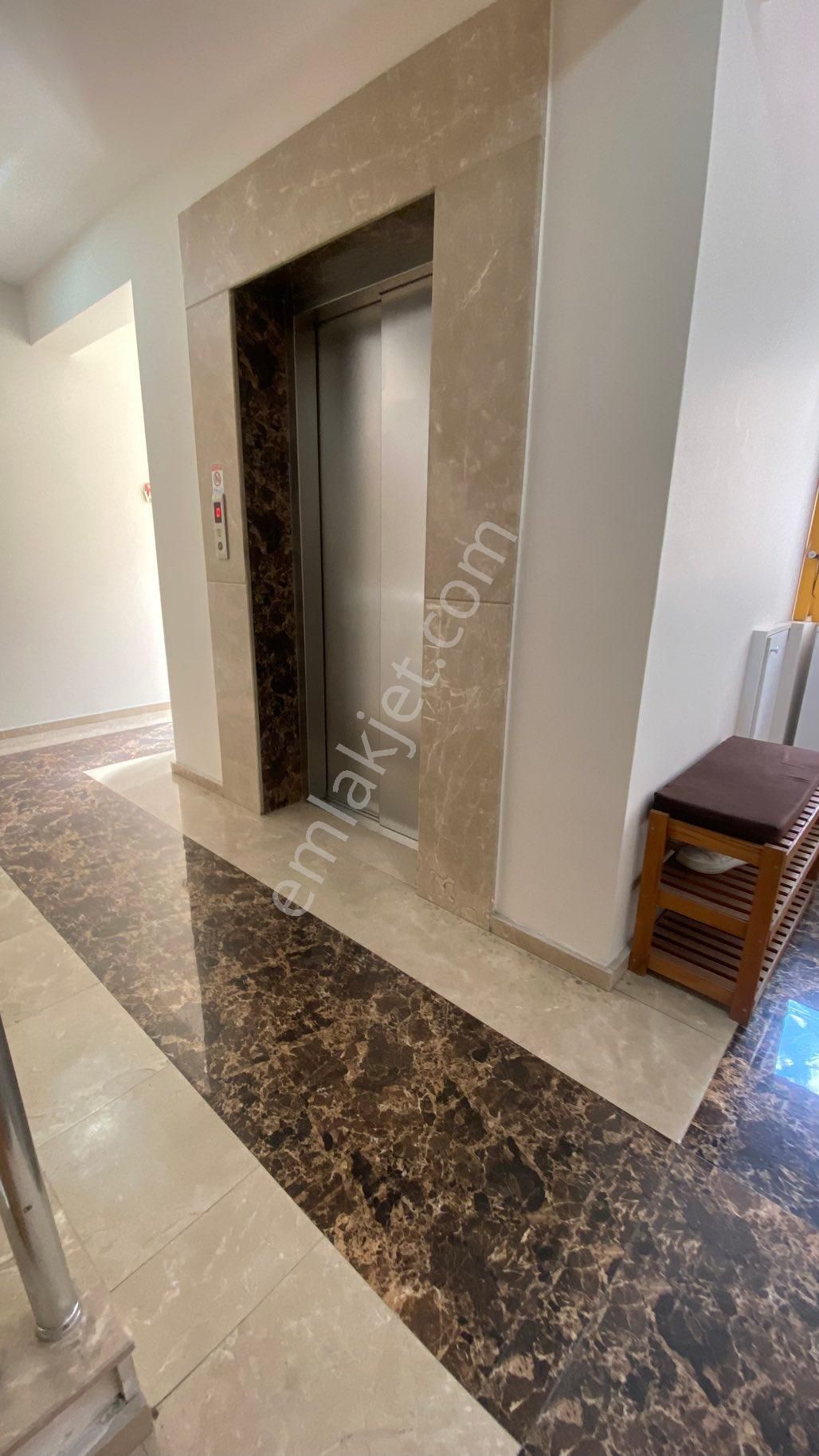 Mavişehir Su Evleri Metro Tramvay Yakını Otoparklı Satılık Daire - Görsel 5