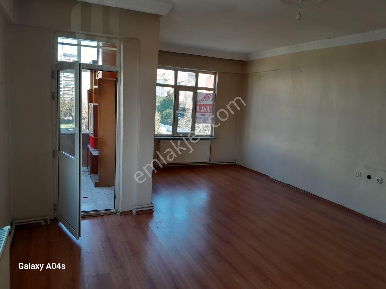 Eyüp Yeşilpınar Da Wialand Ve Metro Yanı Kiralık 2+1