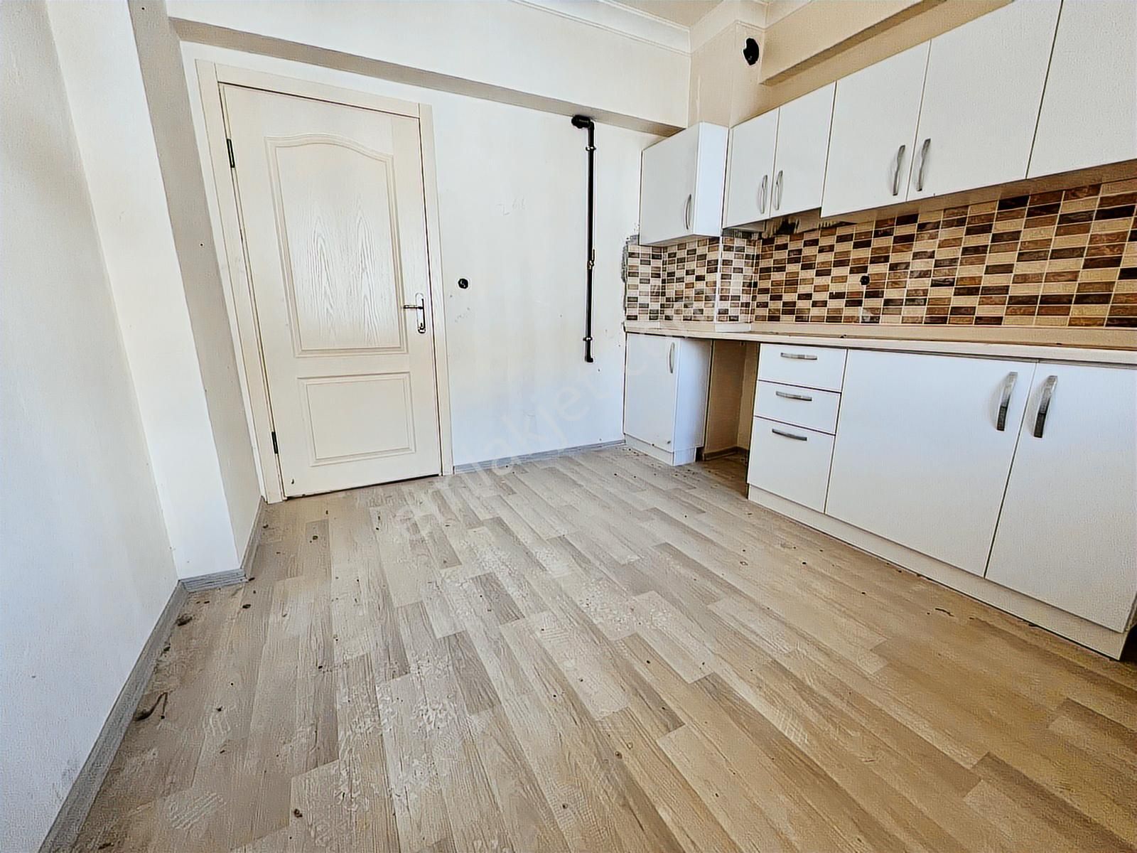 Temelli Alcı Mahallesinde Fırsat İskanlı Boş Satılık 3+1 Daire - Görsel 4