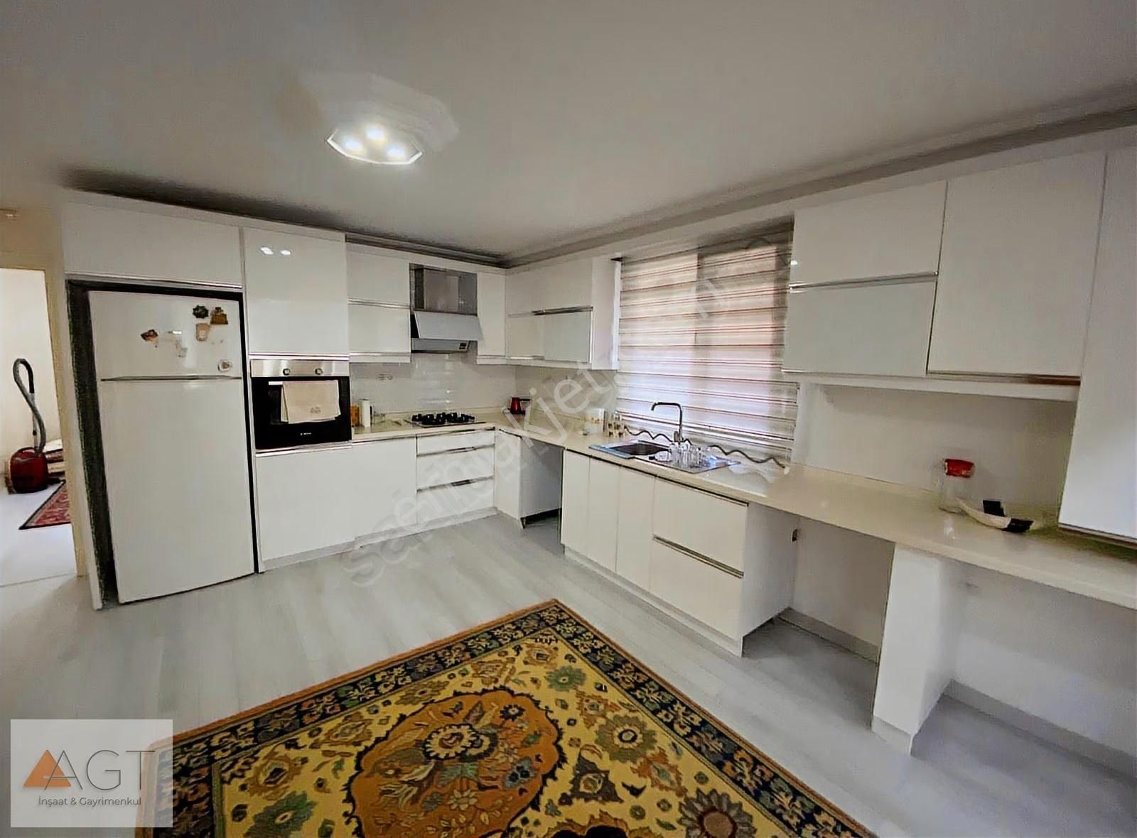 Agt'den İnkılap Mah Site İçinde Boş 70m2 2+1 Satılık Konut - Görsel 5