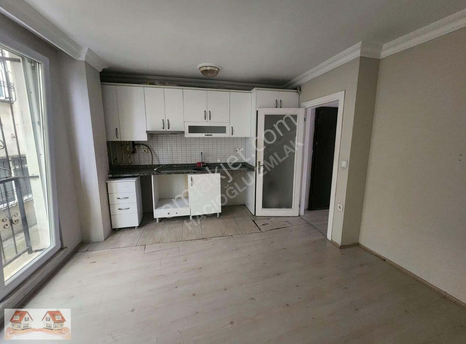 Cadde Yanı Yeni Binada 2+1 Otobüs Duragı Yakın Amerikan Mutfaklı - Görsel 9