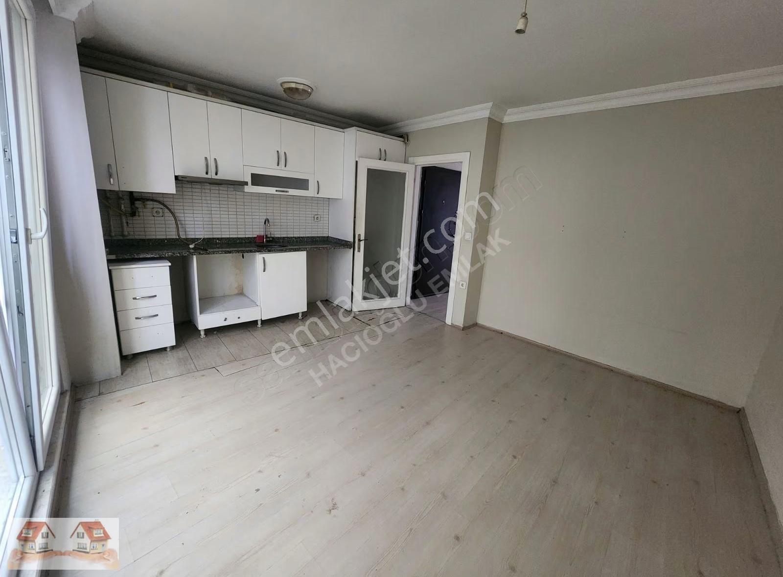 Cadde Yanı Yeni Binada 2+1 Otobüs Duragı Yakın Amerikan Mutfaklı - Görsel 22