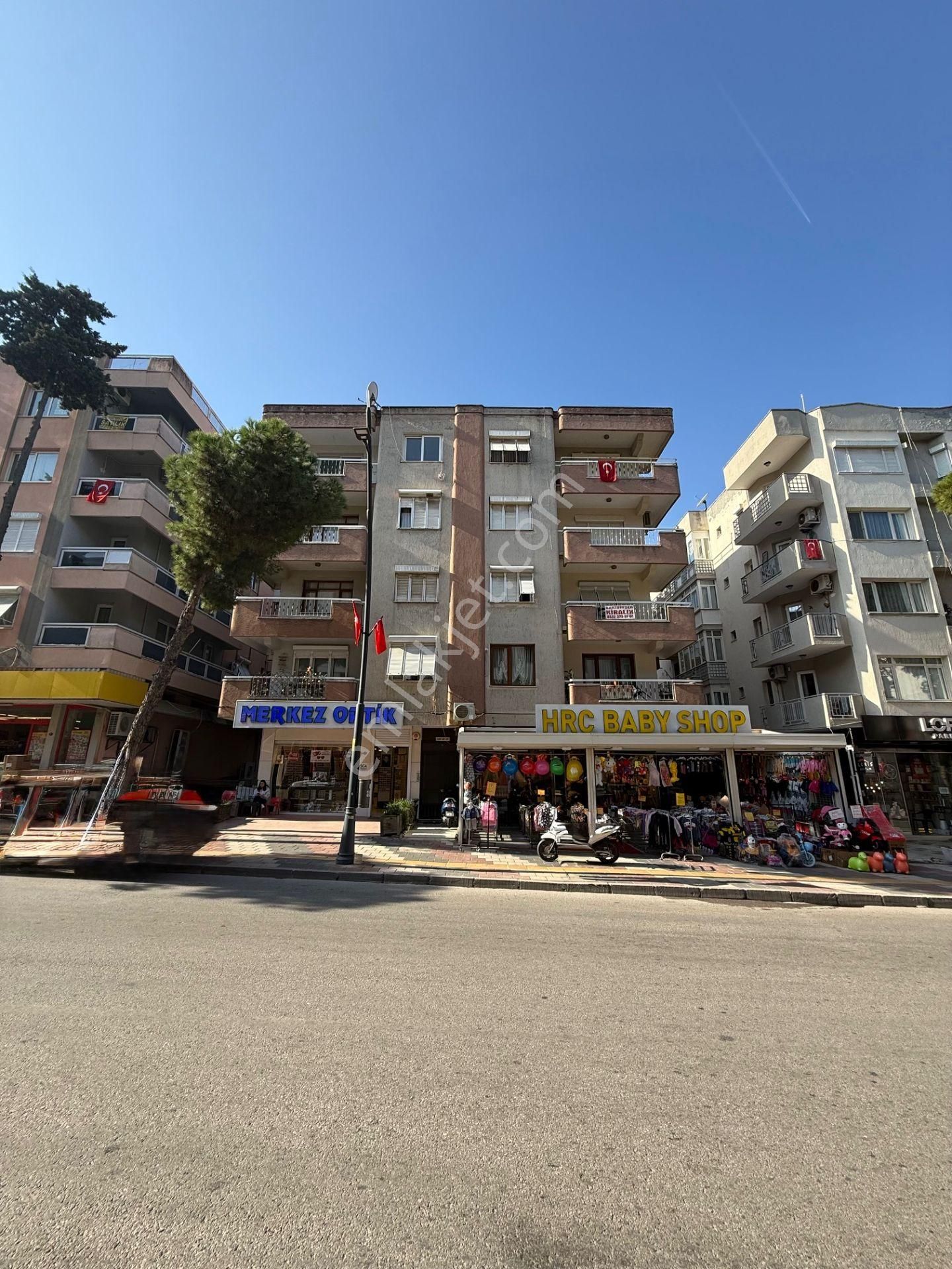 Tire De İstasyon Caddesinde Kiralık 4+1 Daire