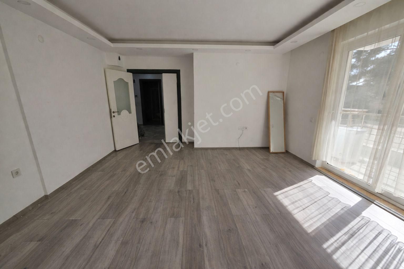 Döşemealtı Yeşilbayır’da Havuzlu Sitede Özel Bahçe Katı Geniş 3+1 Kiralık Daire - Görsel 5