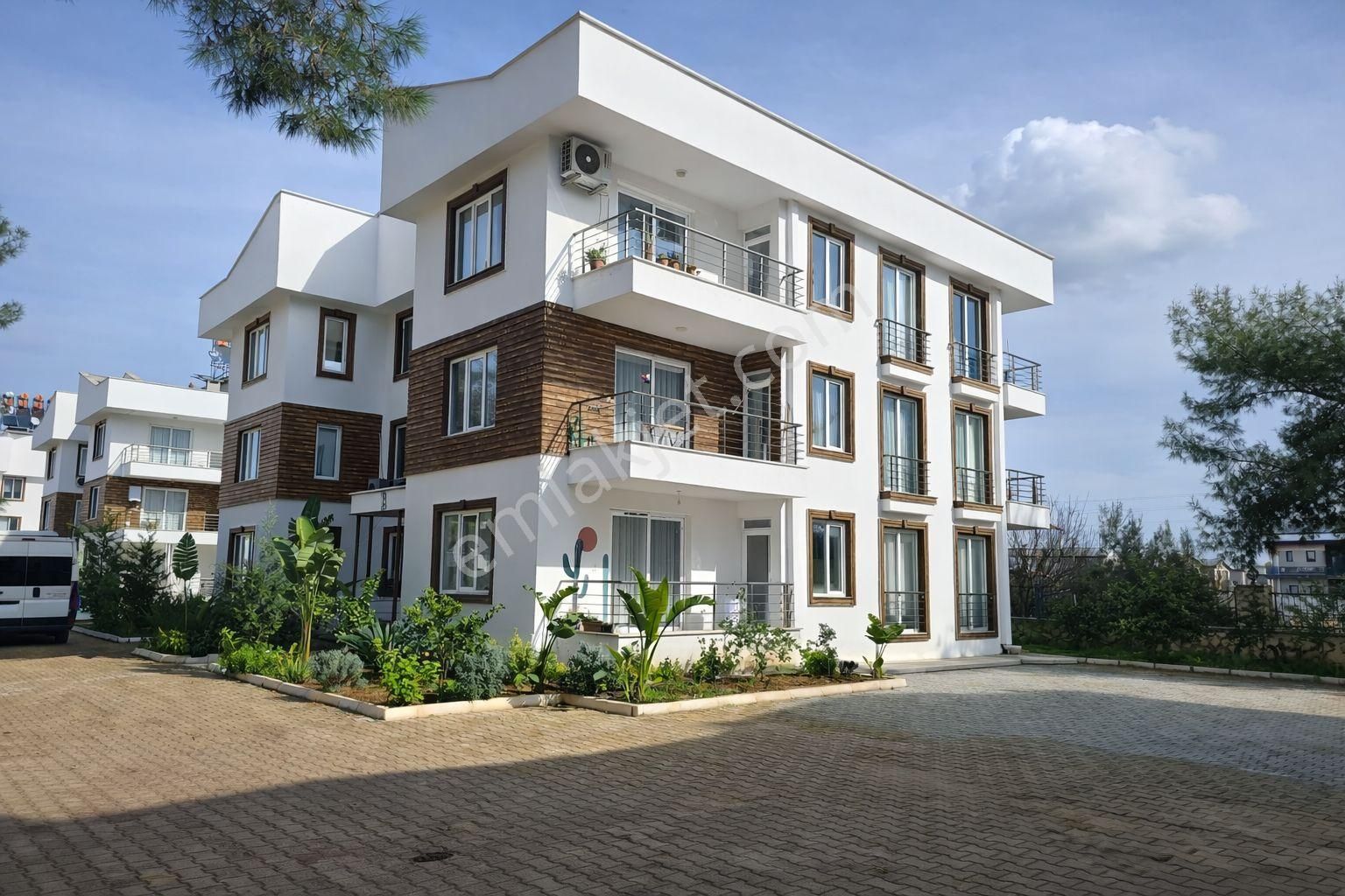 Döşemealtı Yeşilbayır’da Havuzlu Sitede Özel Bahçe Katı Geniş 3+1 Kiralık Daire - Görsel 2