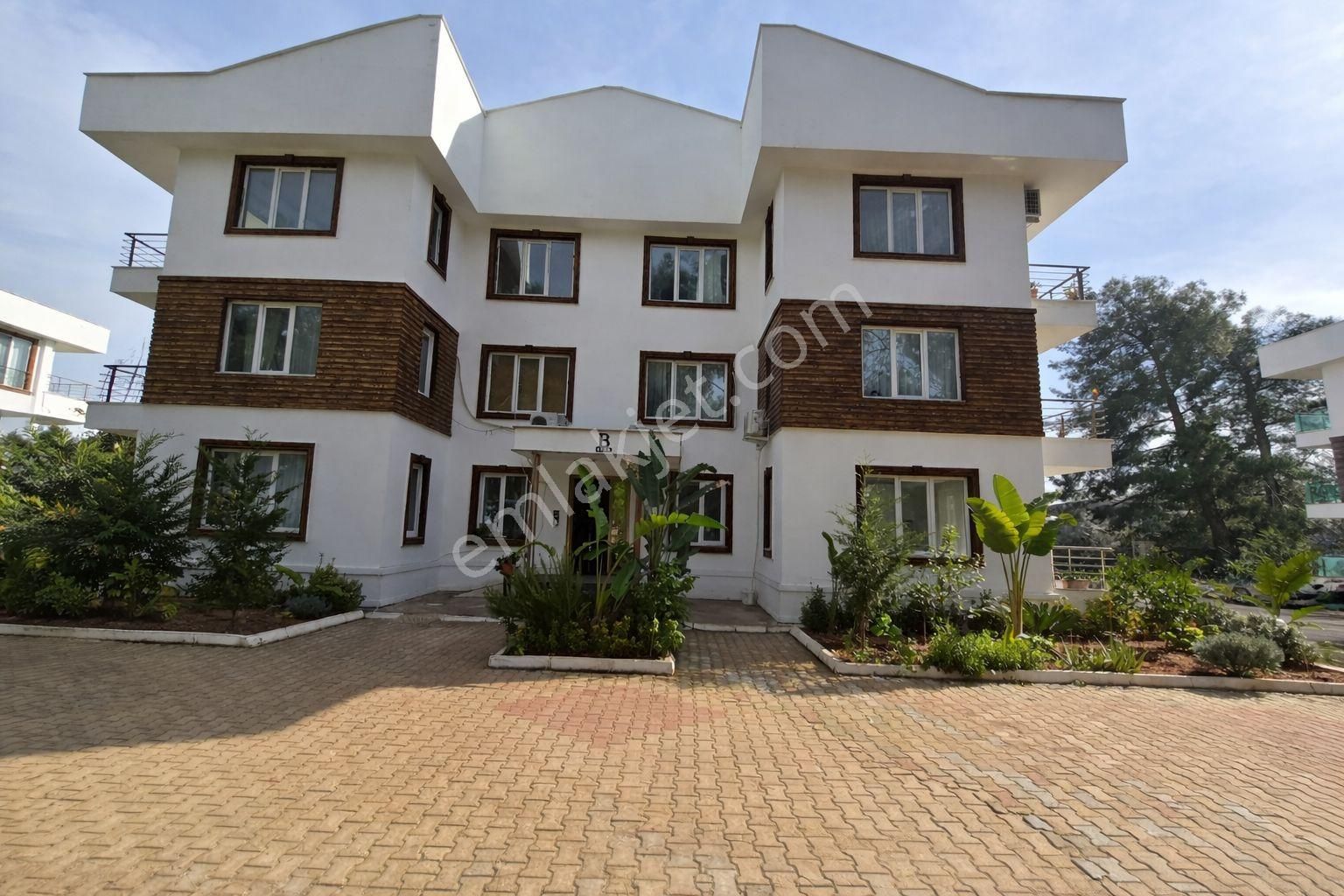 Döşemealtı Yeşilbayır’da Havuzlu Sitede Özel Bahçe Katı Geniş 3+1 Kiralık Daire - Görsel 3