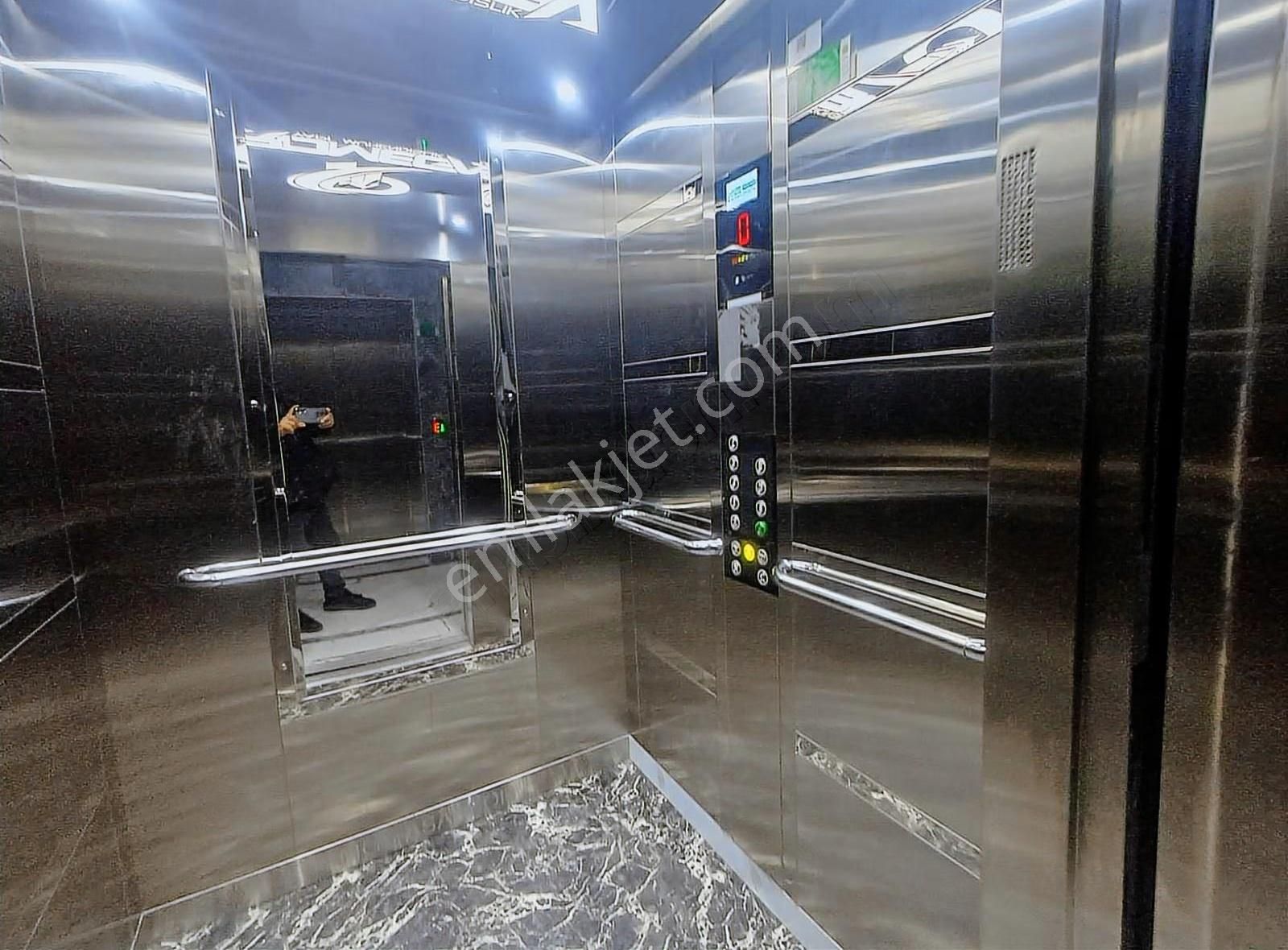 Rc//merkezde Süper Konumda Çift Cephe 1+1 Satılık Lüks Daire - Görsel 16