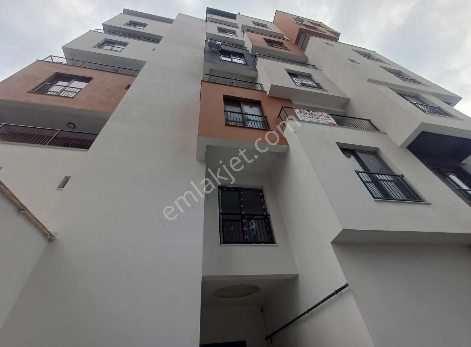 Rc//merkezde Süper Konumda Çift Cephe 1+1 Satılık Lüks Daire - Görsel 12