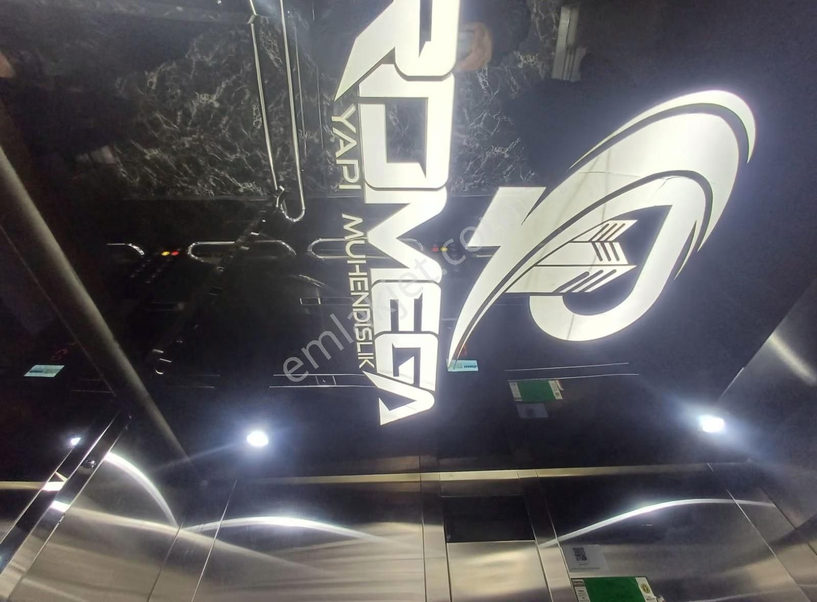 Rc//merkezde Süper Konumda Çift Cephe 1+1 Satılık Lüks Daire - Görsel 5