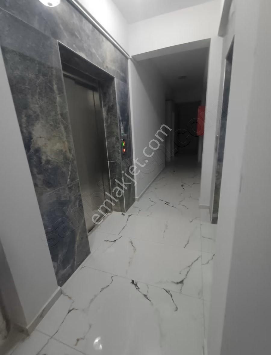 Rc//merkezde Süper Konumda Çift Cephe 1+1 Satılık Lüks Daire - Görsel 15