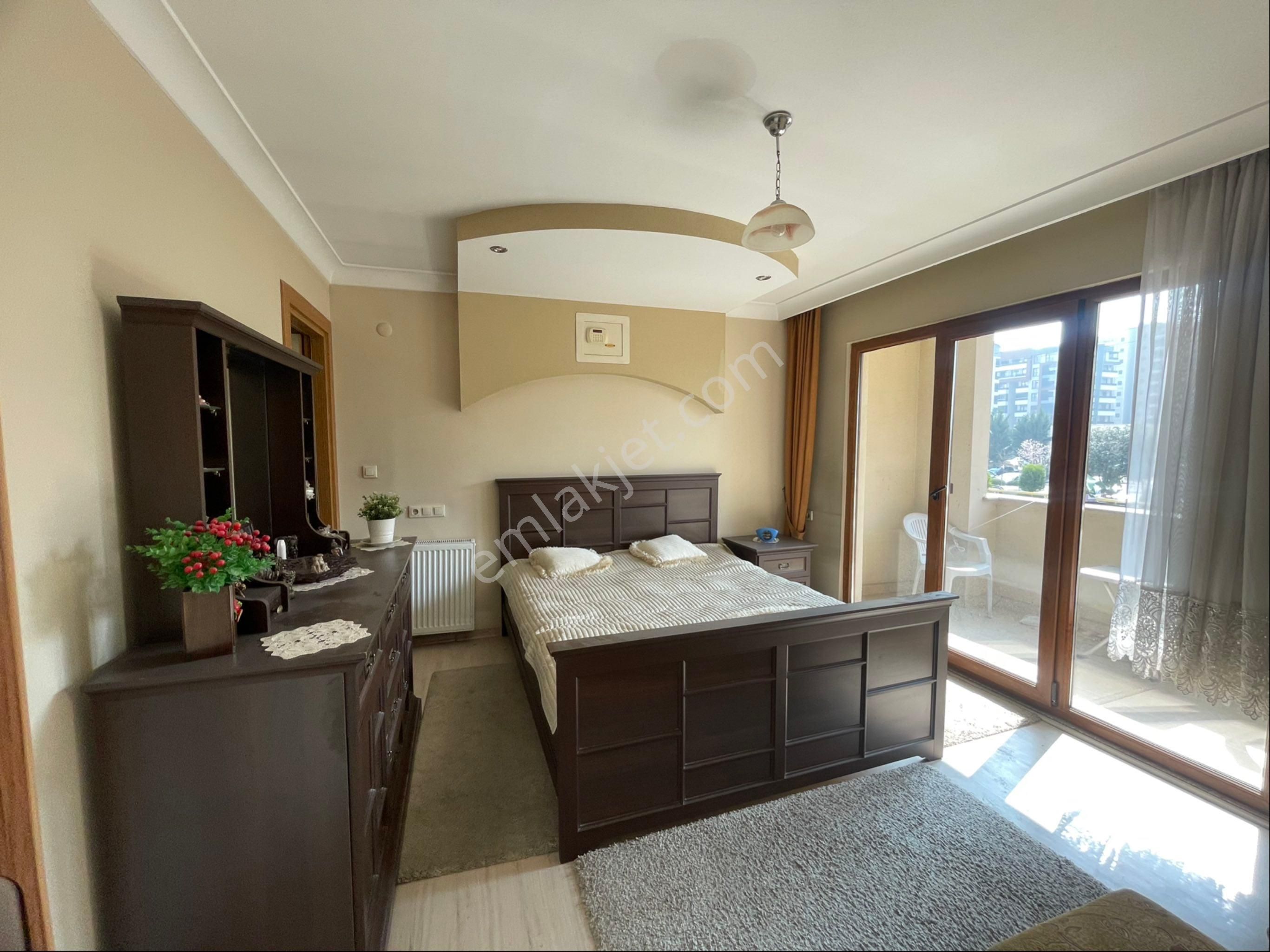 Elfi'den 23 Nisan Foreli Evler 4 Sitesinde 3+1 Satılık Daire - Görsel 18