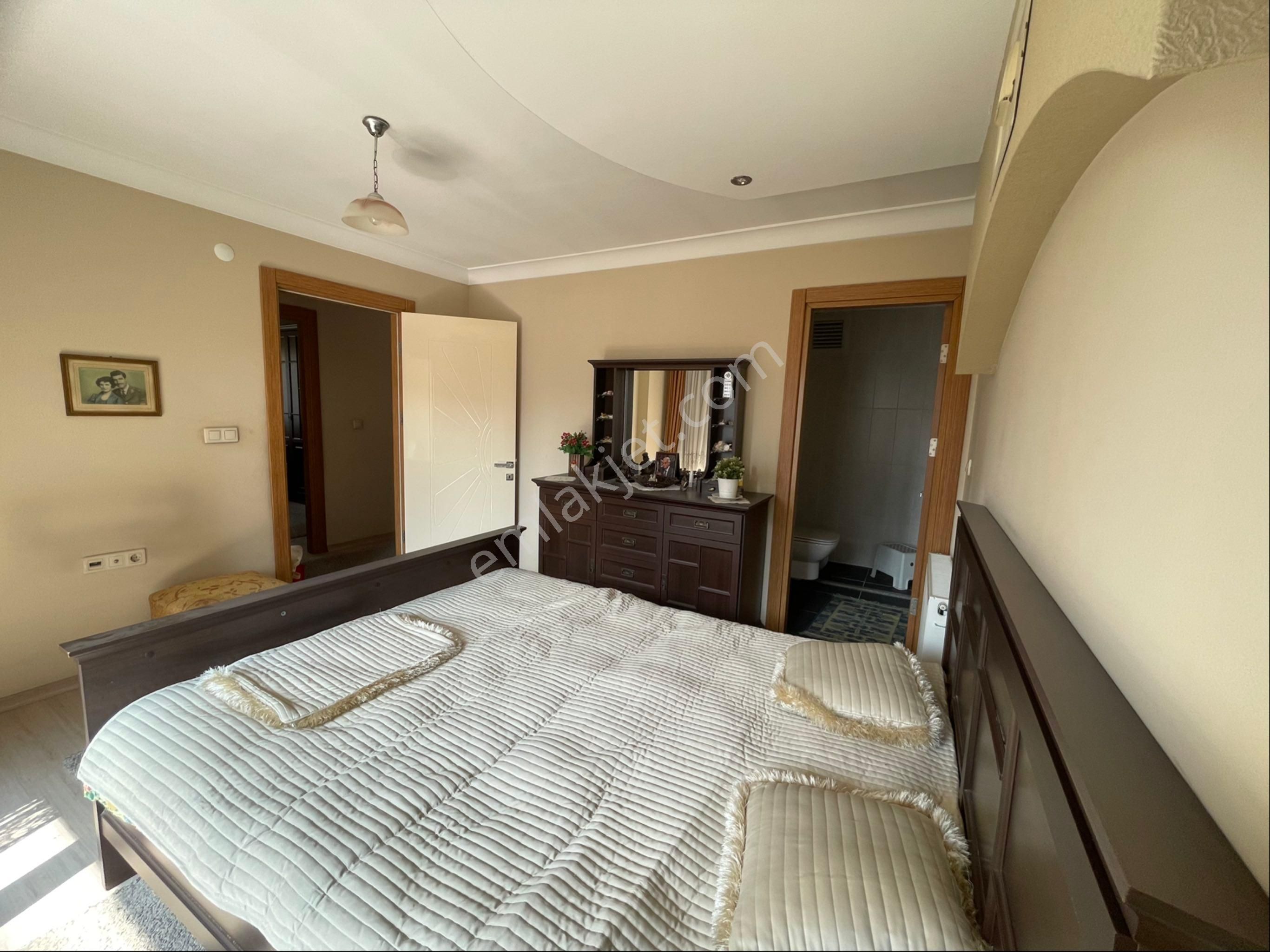 Elfi'den 23 Nisan Foreli Evler 4 Sitesinde 3+1 Satılık Daire - Görsel 19