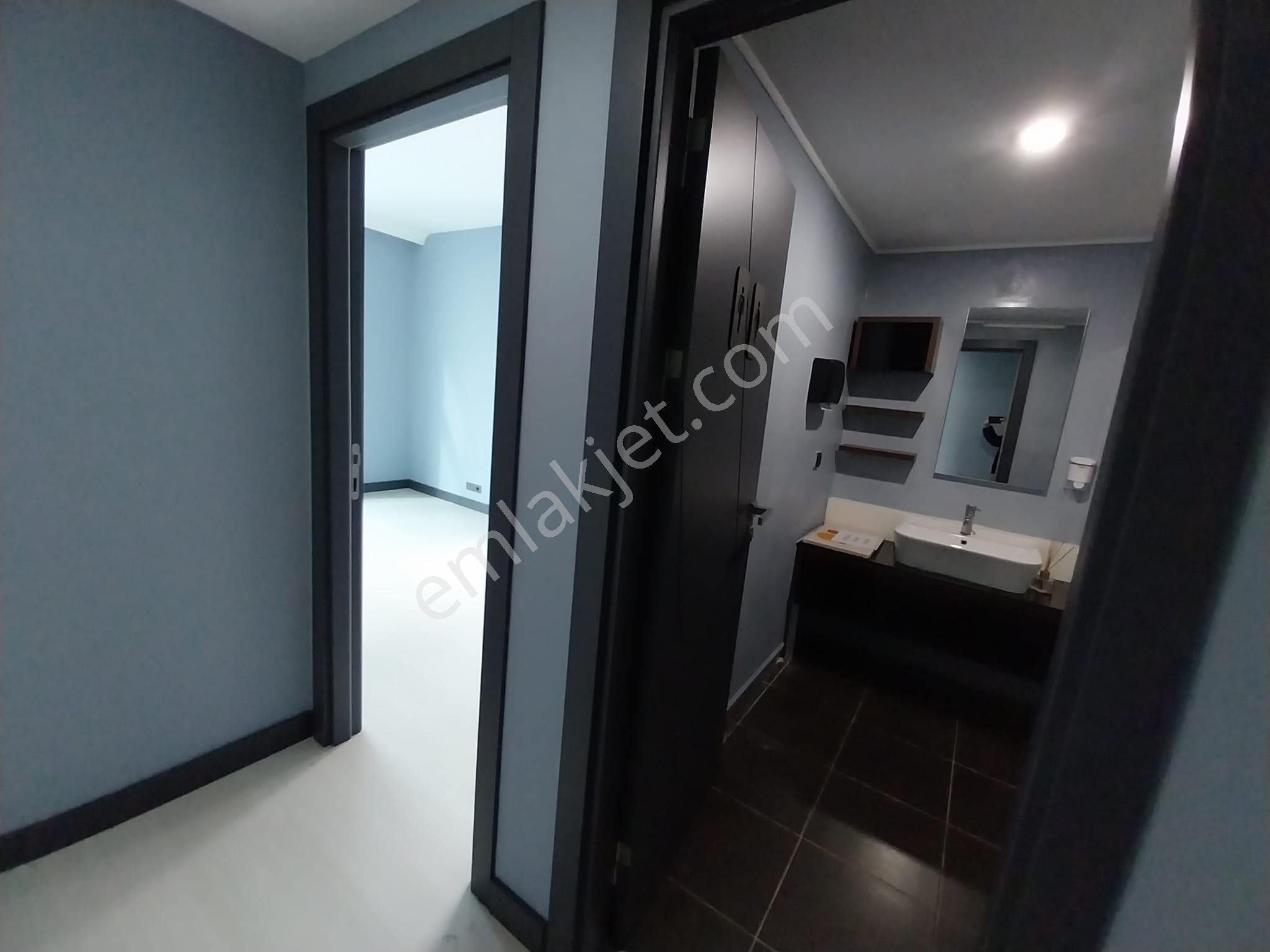 Ataşehir Flora Residence Kiralık 1+1 Ofis - Görsel 33