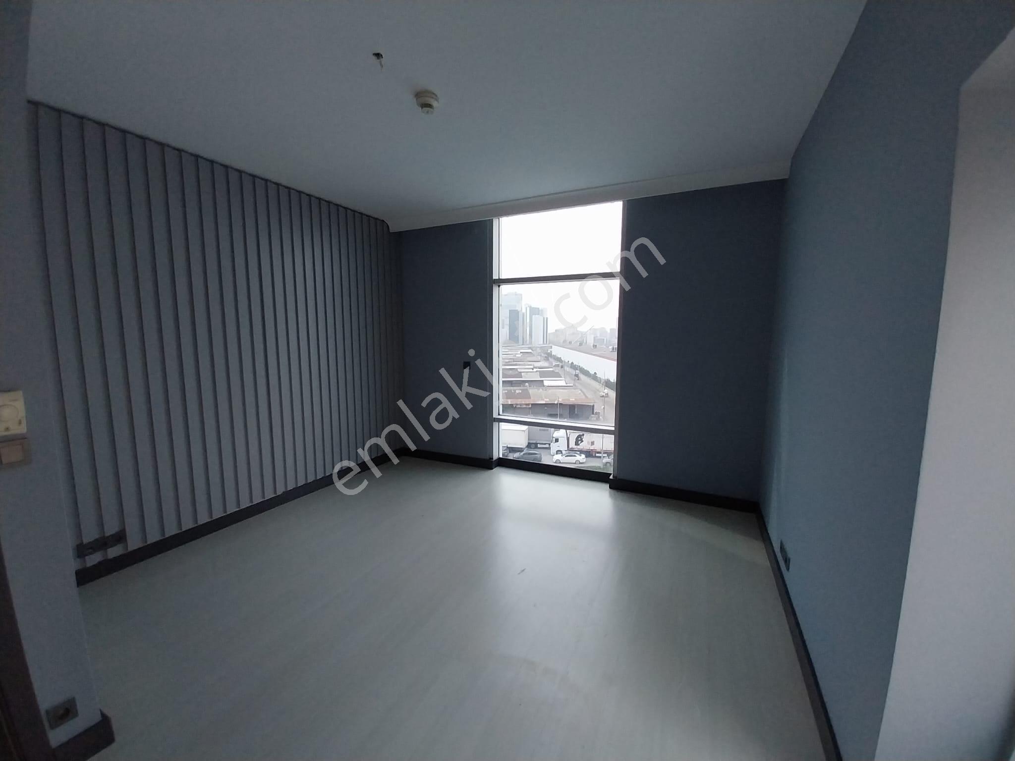Ataşehir Flora Residence Kiralık 1+1 Ofis - Görsel 24