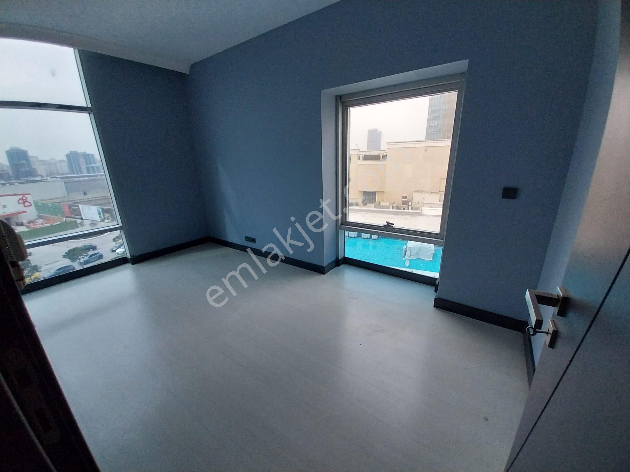 Ataşehir Flora Residence Kiralık 1+1 Ofis - Görsel 25