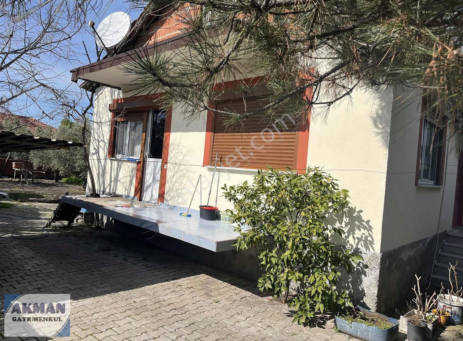 Süleymanlı Mh De 520 M2 Arsanın İçerisinde Müstakil Ev