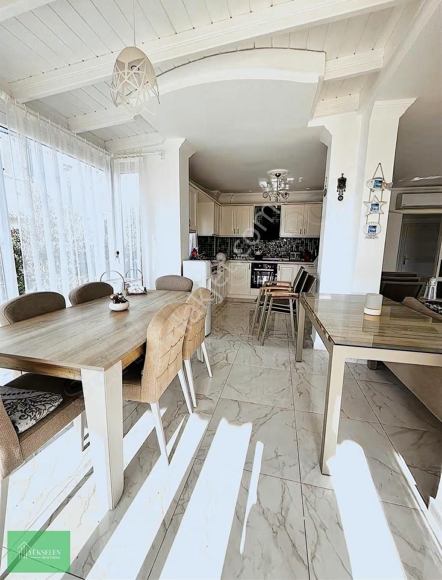 Yalıkavakta Müstakil Havuzlu Deniz Manzaralı Satılık Villa - Görsel 6