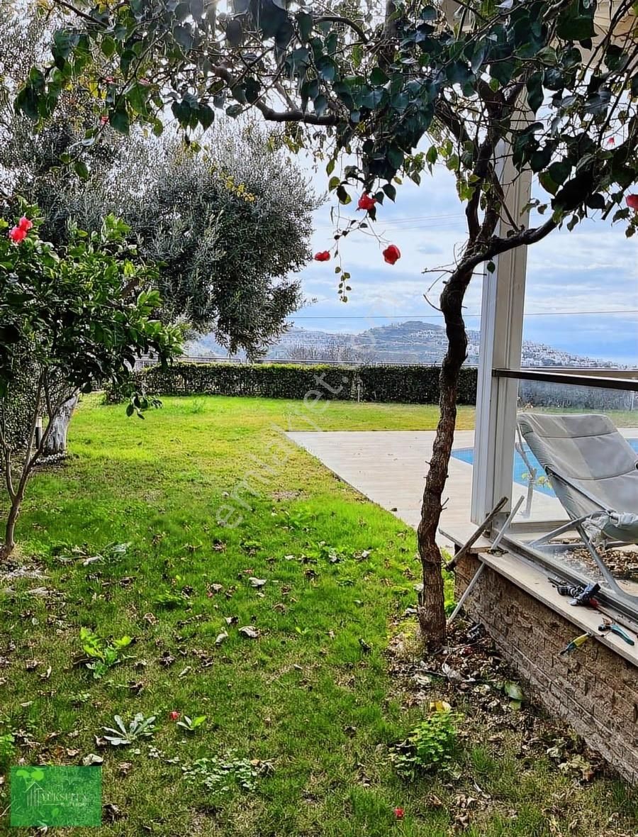 Yalıkavakta Müstakil Havuzlu Deniz Manzaralı Satılık Villa - Görsel 21