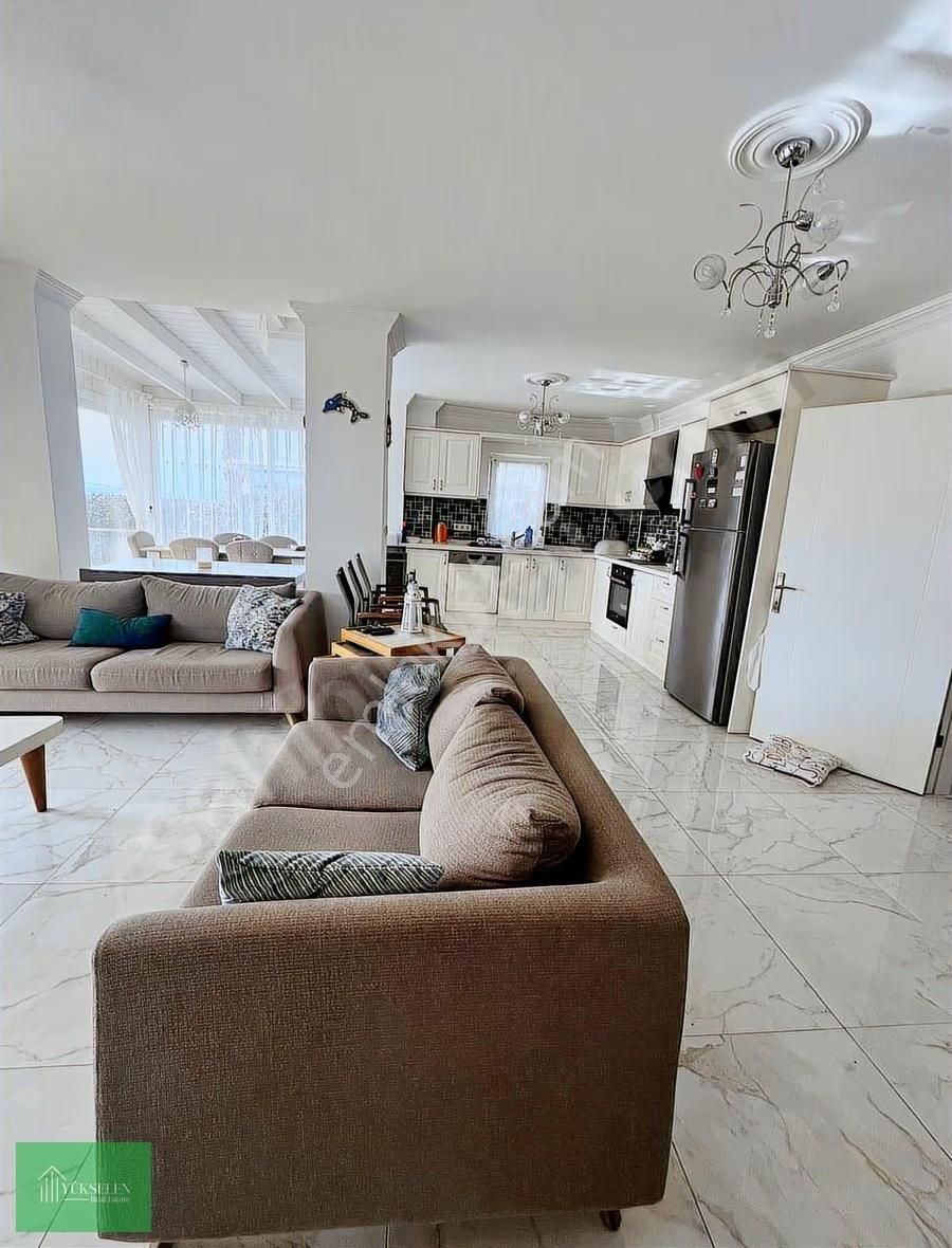 Yalıkavakta Müstakil Havuzlu Deniz Manzaralı Satılık Villa - Görsel 27