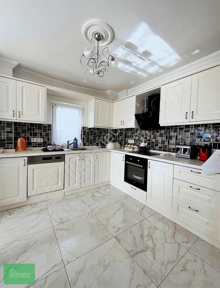 Yalıkavakta Müstakil Havuzlu Deniz Manzaralı Satılık Villa - Görsel 23