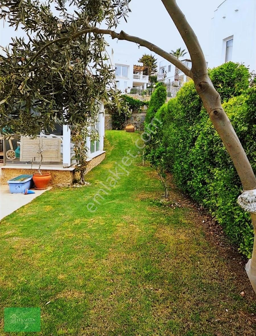 Yalıkavakta Müstakil Havuzlu Deniz Manzaralı Satılık Villa - Görsel 26