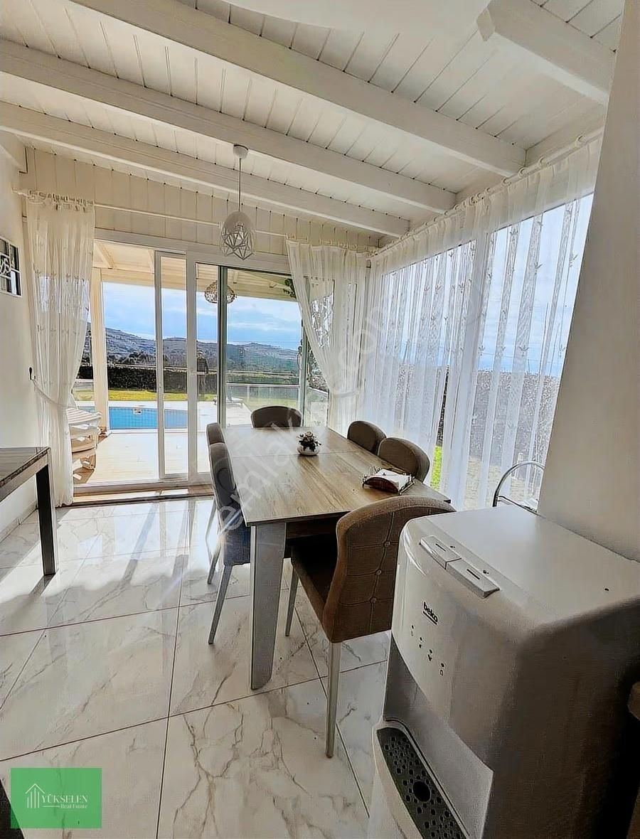 Yalıkavakta Müstakil Havuzlu Deniz Manzaralı Satılık Villa - Görsel 12