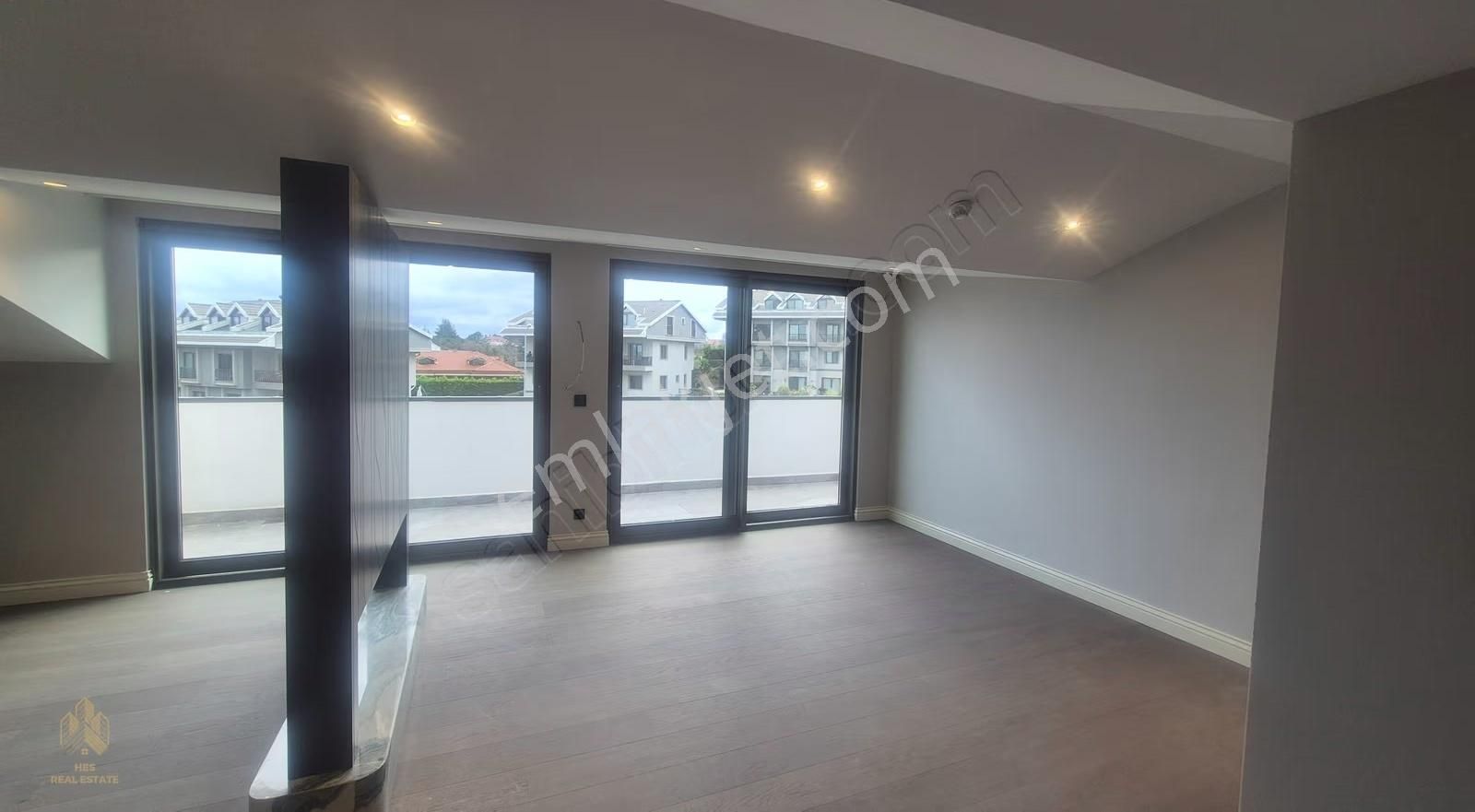 Demirciköy Çamlı Koru Evlerinde Satılık Özel Villa 5+2 - Görsel 8