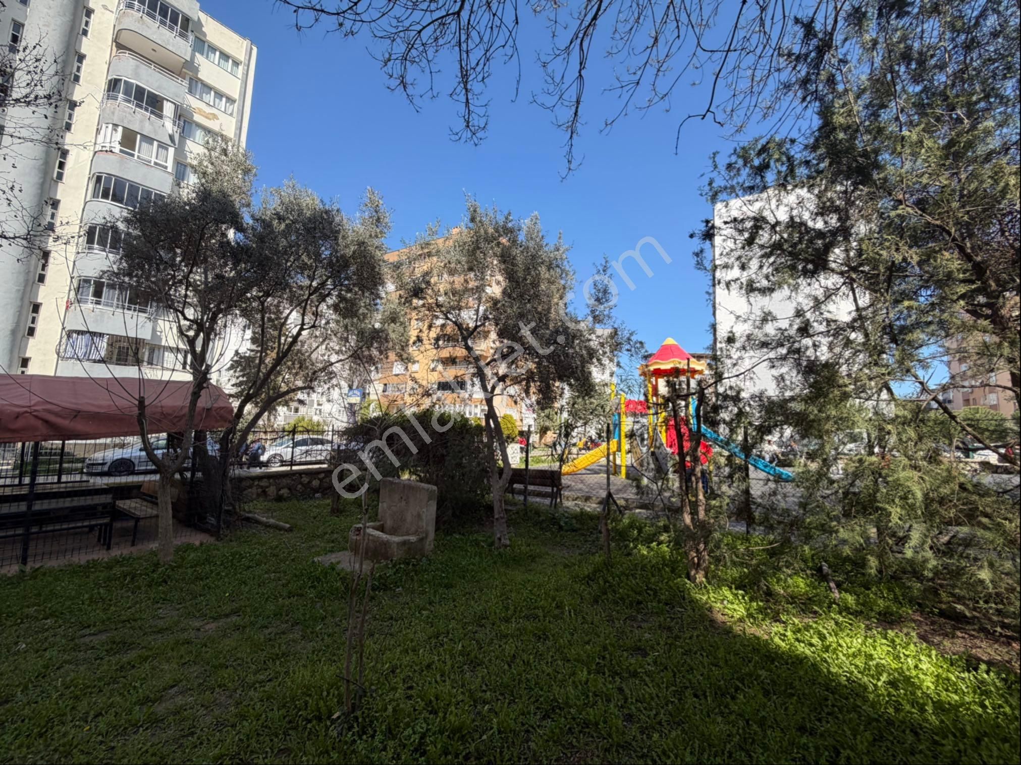 Buca Koop’ta Site İçinde Tadilatlı Geniş 3+1 Satılık Daire - Görsel 2