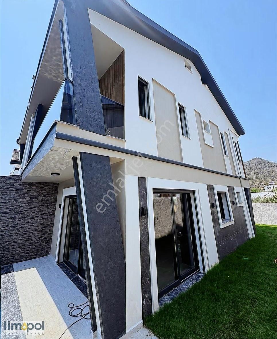 Limopol Güvencesiyle Fethiye Karagedikte Satılık Tripleks Villa - Görsel 7