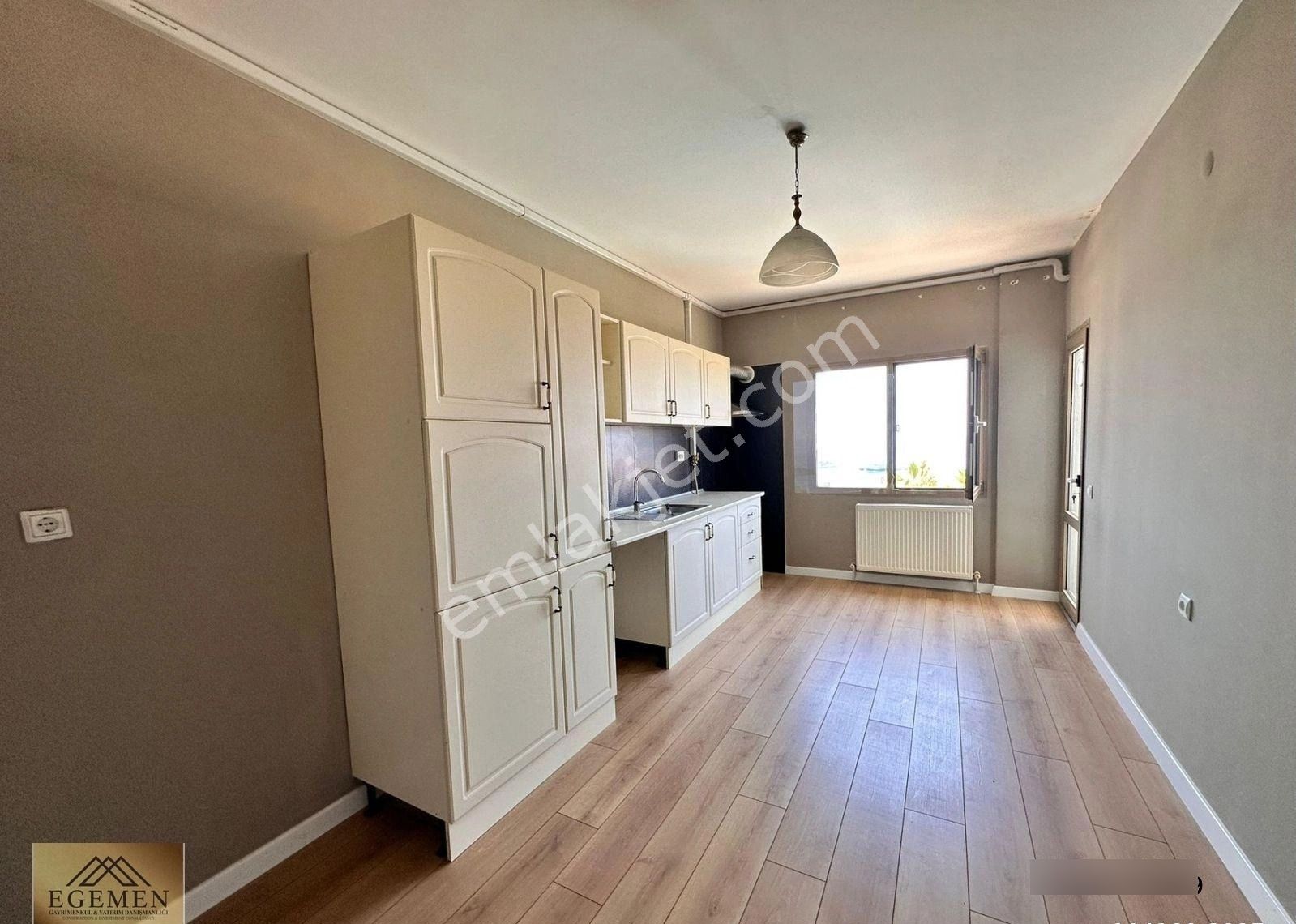 Kuşadası'nda Satılık Ful Deniz Manzaralı Masrafsız Daire - Görsel 13