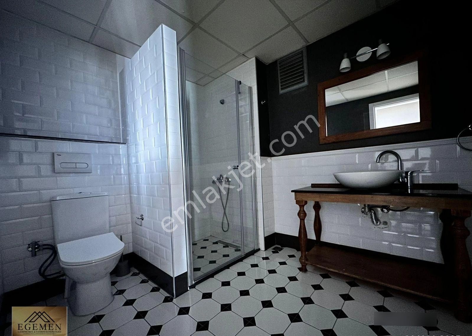 Kuşadası'nda Satılık Ful Deniz Manzaralı Masrafsız Daire - Görsel 3