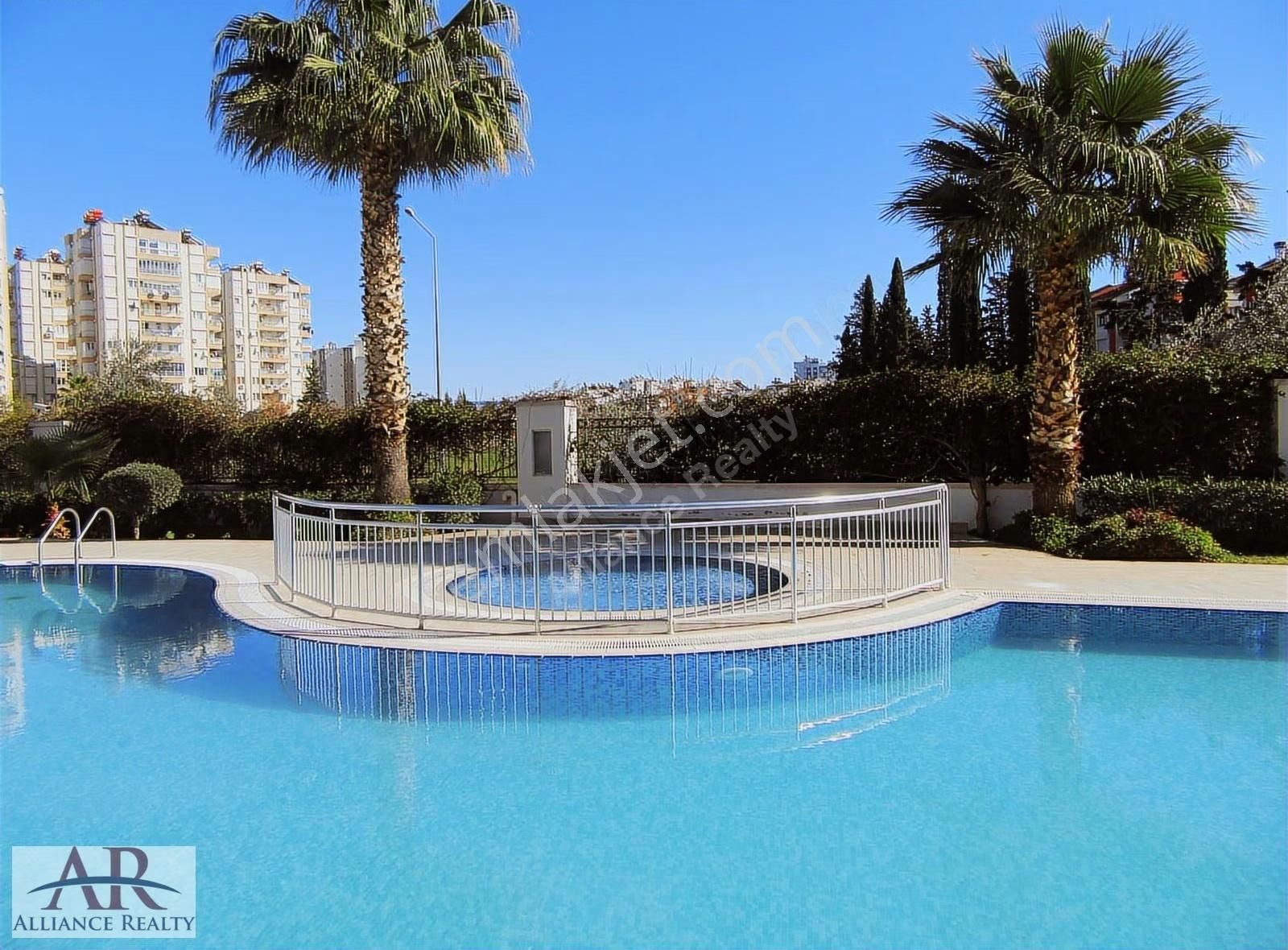 Uluç Mahallesi Olivium Sitesinde Site İçi, Güvenlikli 3+1 - Görsel 25