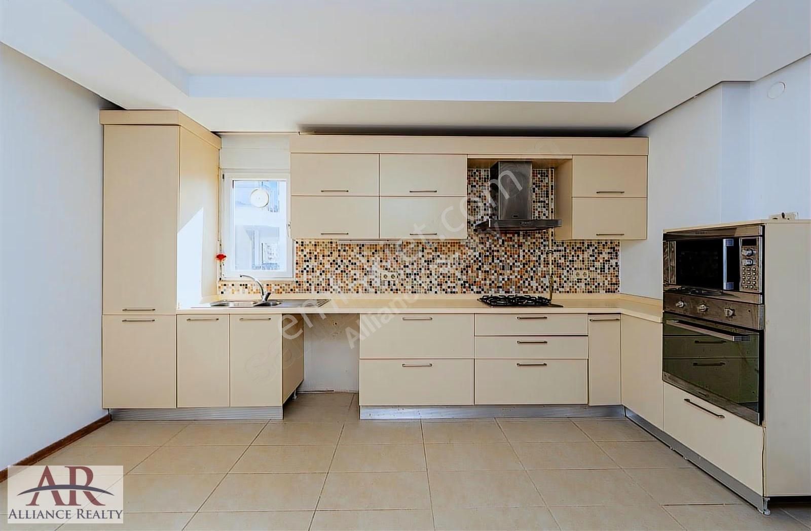 Uluç Mahallesi Olivium Sitesinde Site İçi, Güvenlikli 3+1 - Görsel 2