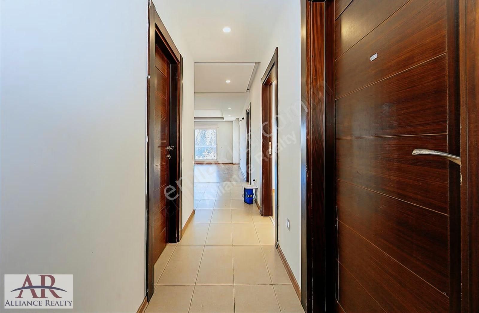 Uluç Mahallesi Olivium Sitesinde Site İçi, Güvenlikli 3+1 - Görsel 4