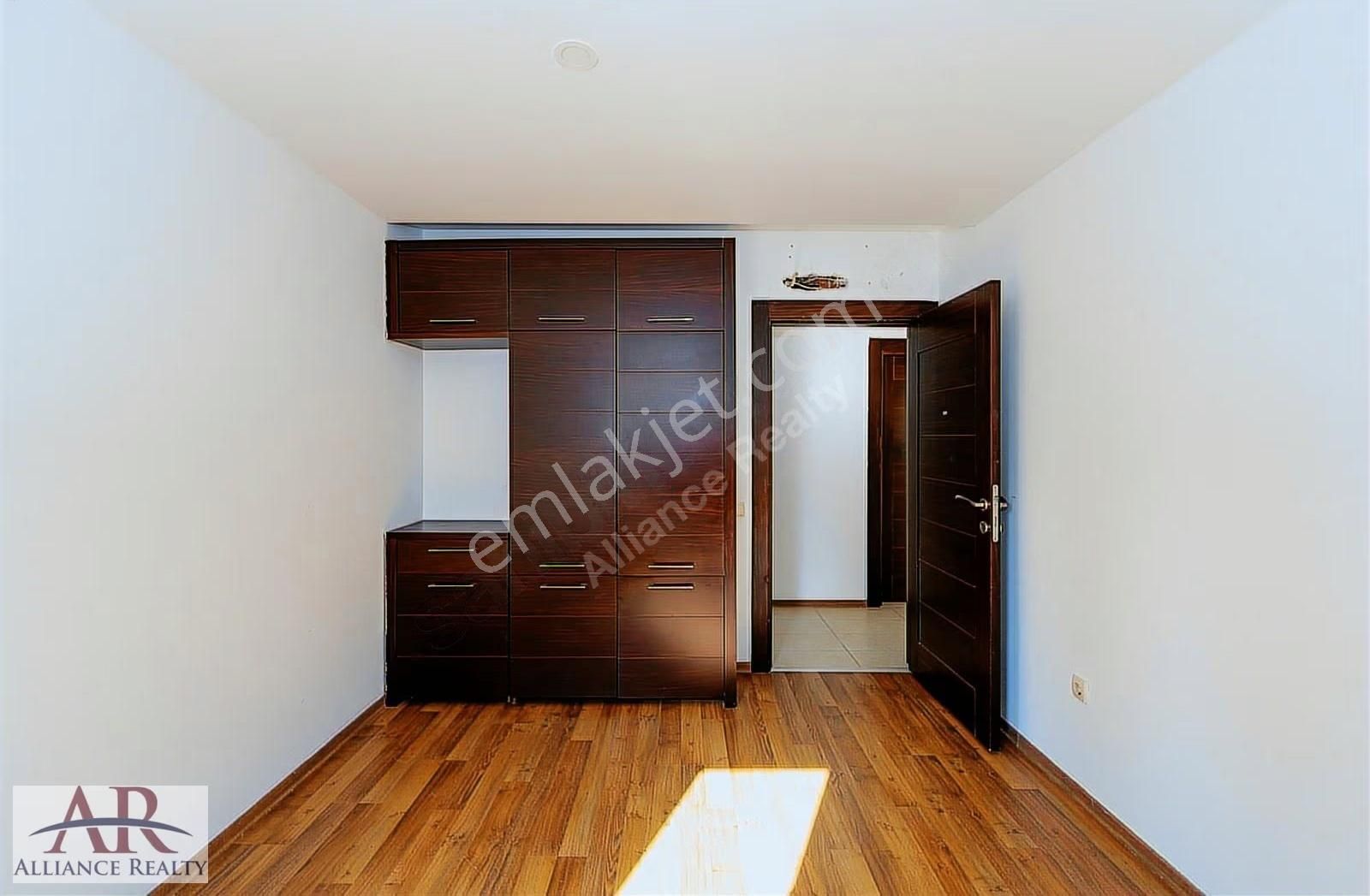 Uluç Mahallesi Olivium Sitesinde Site İçi, Güvenlikli 3+1 - Görsel 16