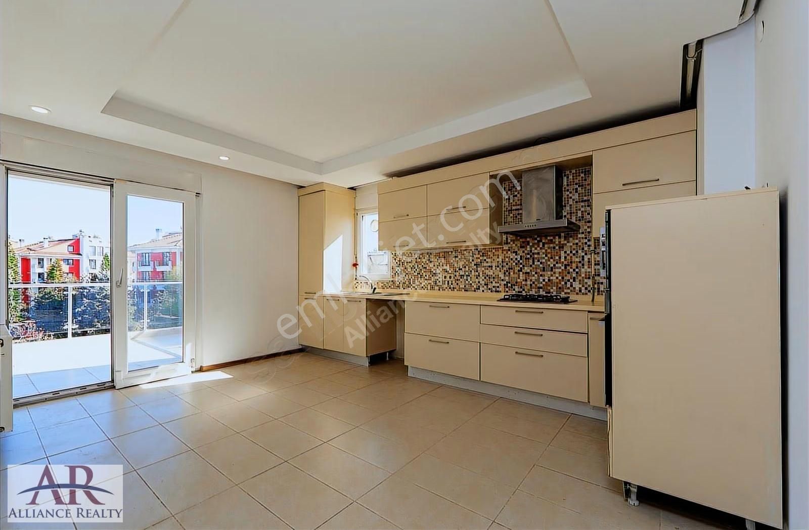 Uluç Mahallesi Olivium Sitesinde Site İçi, Güvenlikli 3+1 - Görsel 15