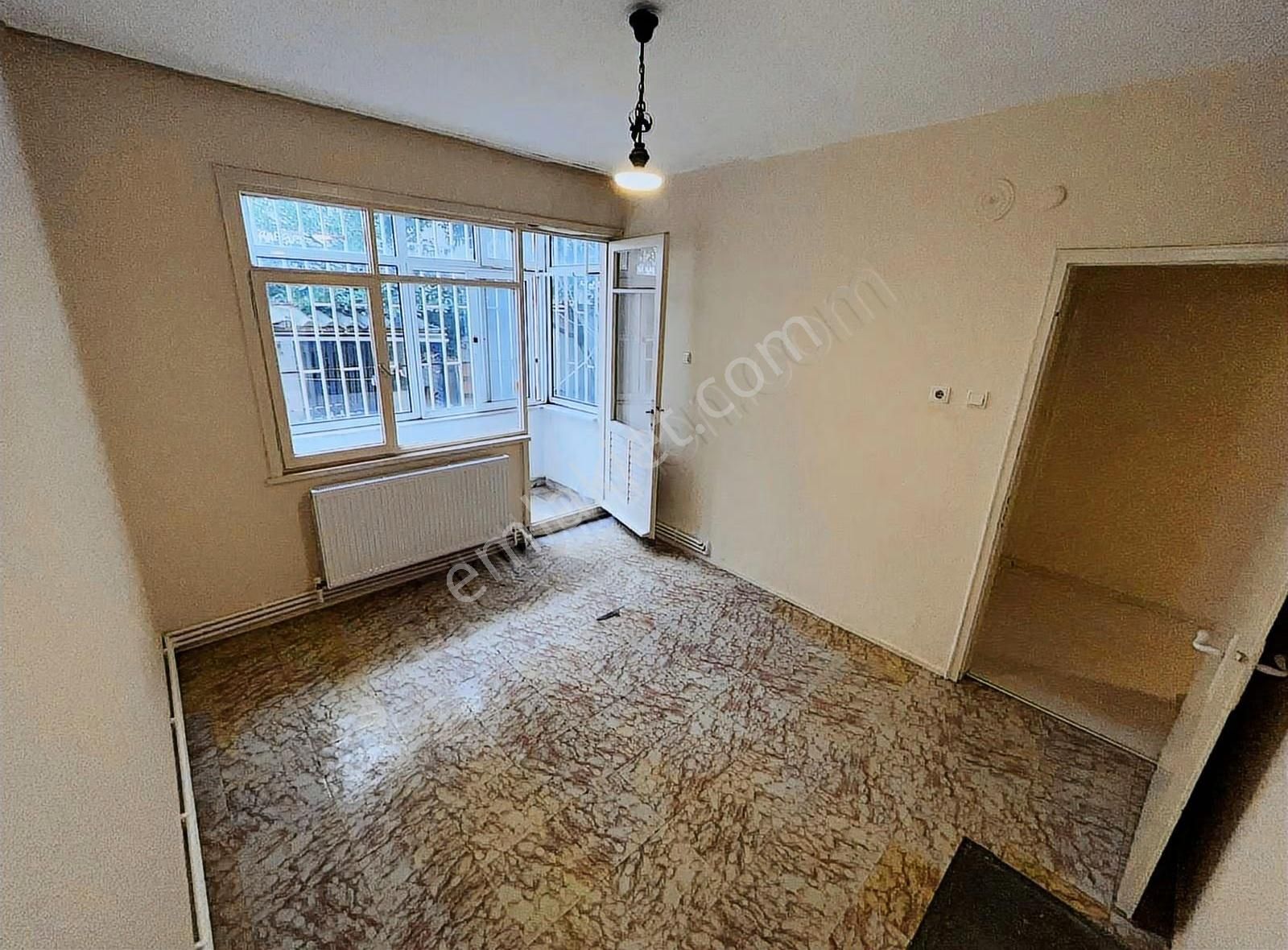 Akçay Köşemden Deniz E 70 Mt Çamlıyolda 2+1 Bahçe Katı - Görsel 33