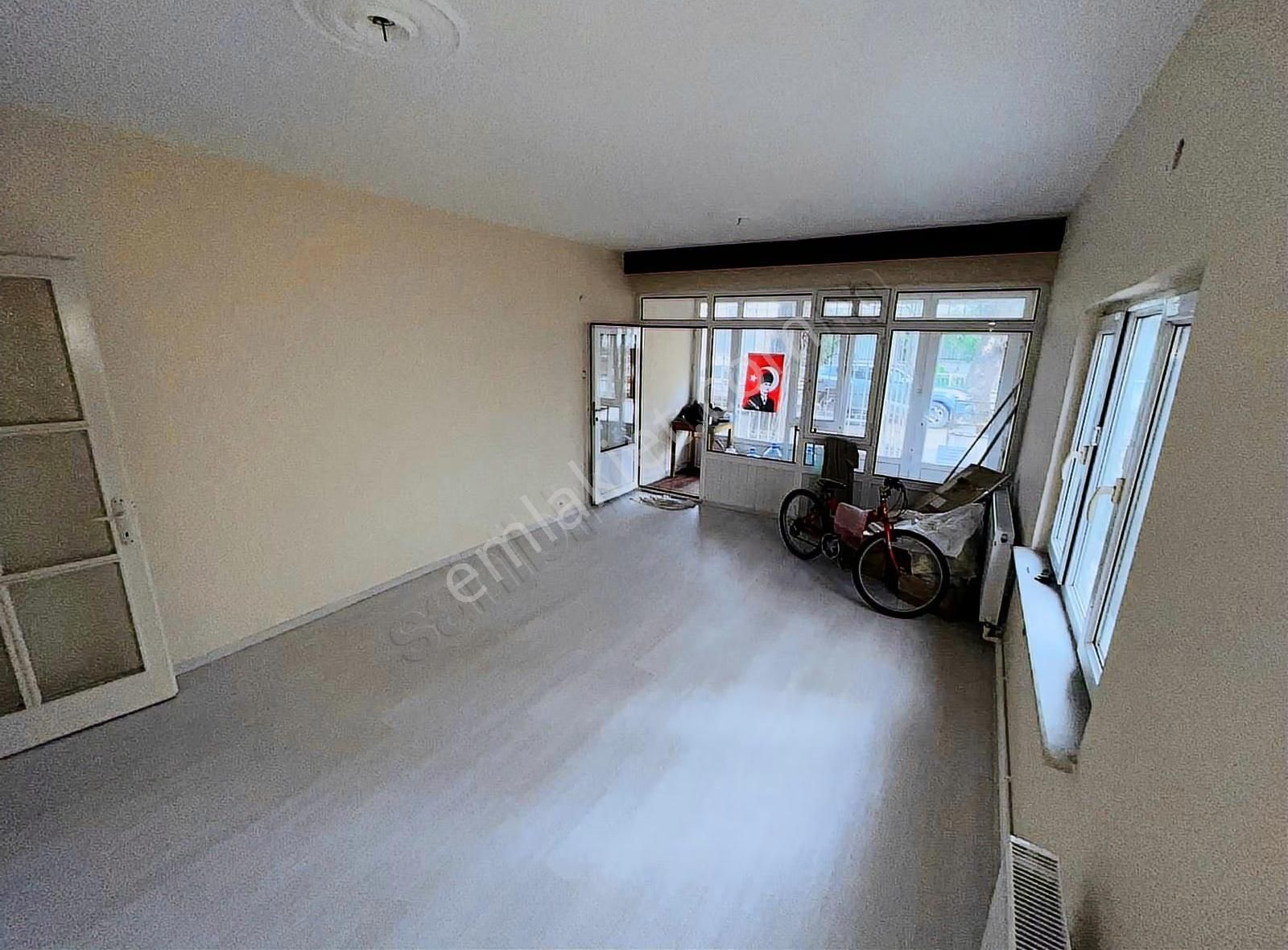 Akçay Köşemden Deniz E 70 Mt Çamlıyolda 2+1 Bahçe Katı - Görsel 30
